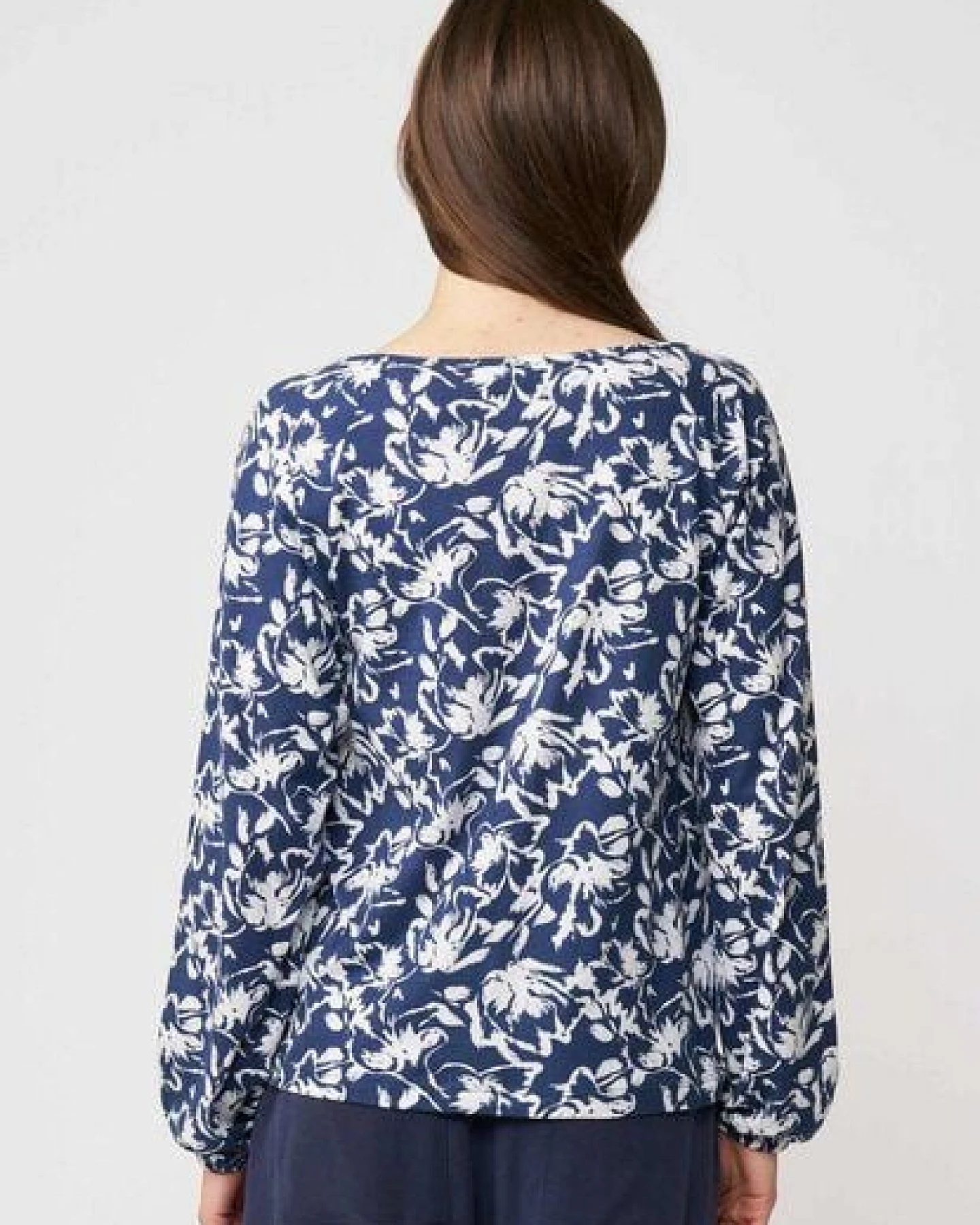 LANA Organic Blusenshirt aus Bio Baumwolle, Modell Antonia – Ansicht 4