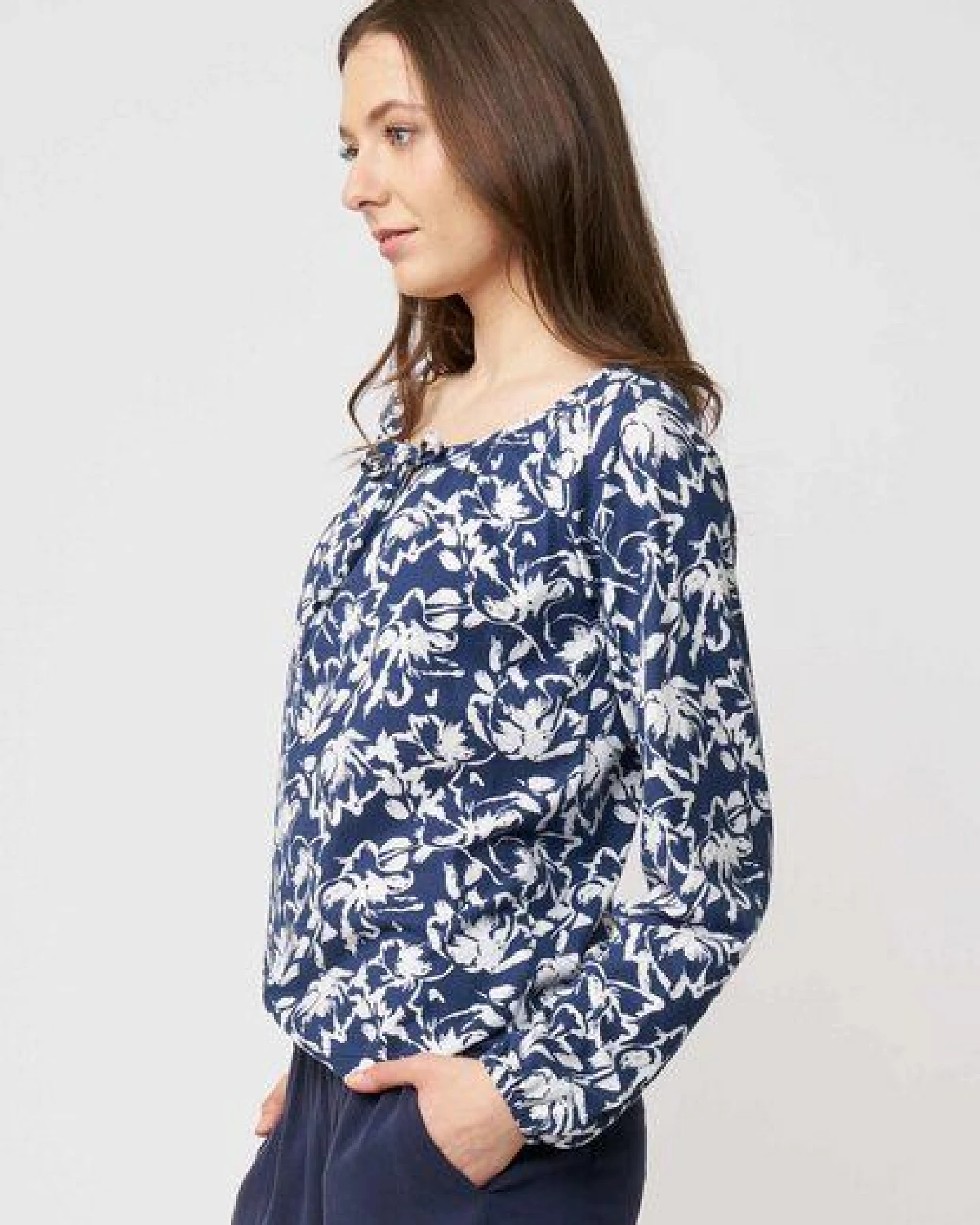 LANA Organic Blusenshirt aus Bio Baumwolle, Modell Antonia – Ansicht 3