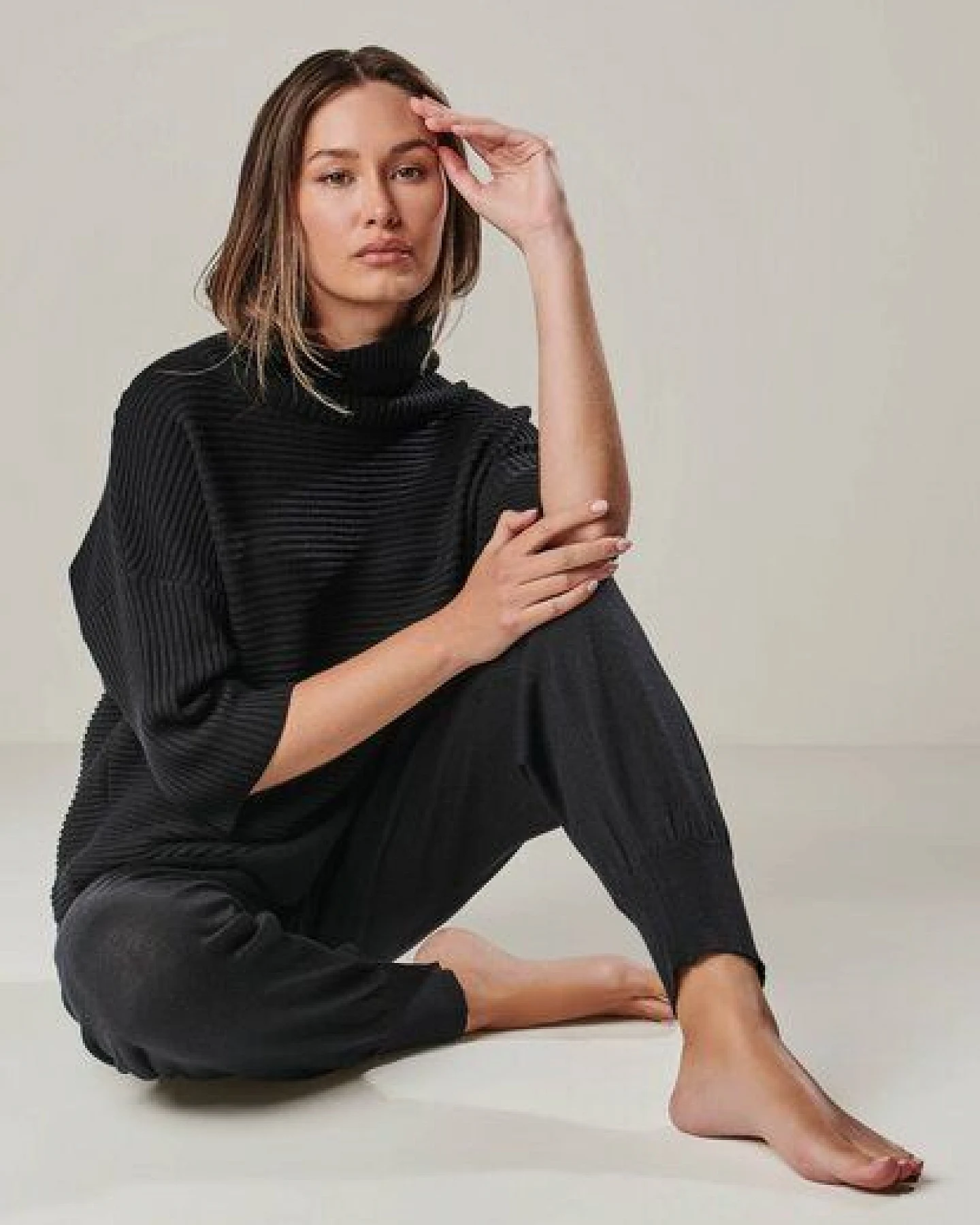 YOU LOOK PERFECT Merino Loungewear Set "Rollkragenpullover Bailey & Strickhose Bella" – Ansicht 2
