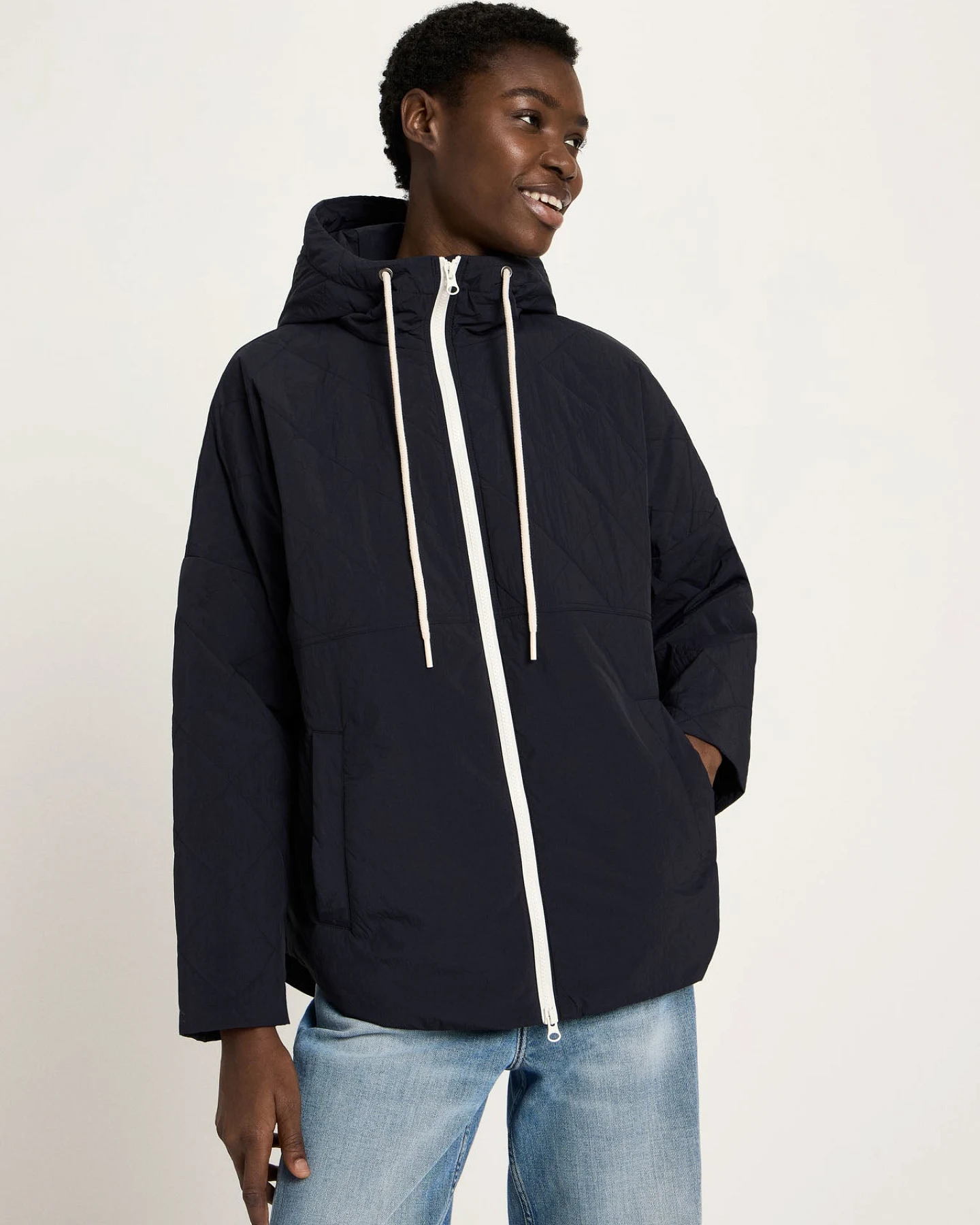 Leicht wattierte Jacke (GRS) – Ansicht 3