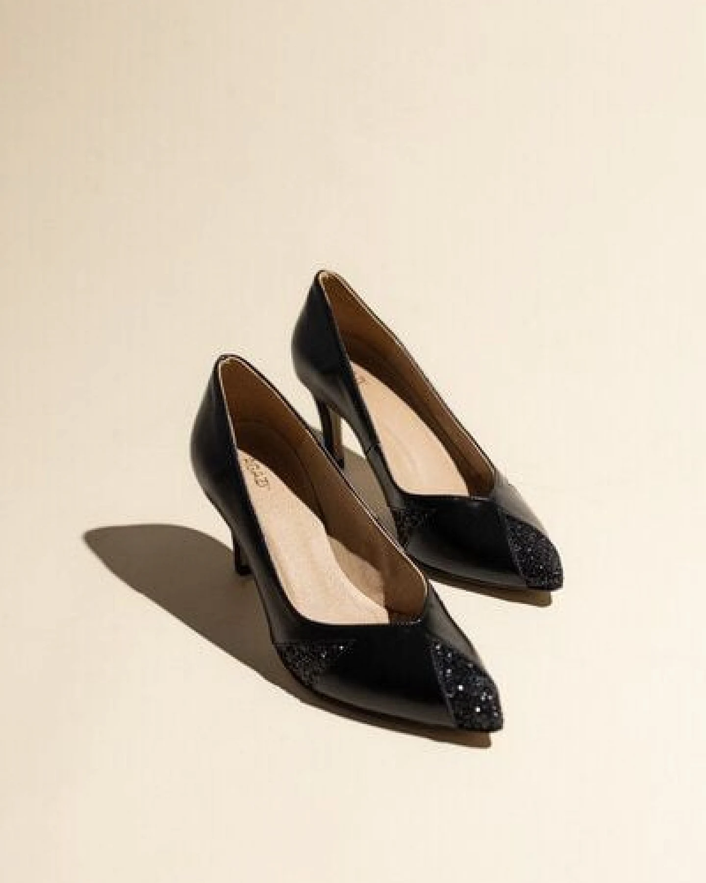 AGAZI IVO MIDI black and glitter – vegan high heels made of mushroom leather – Ansicht 2