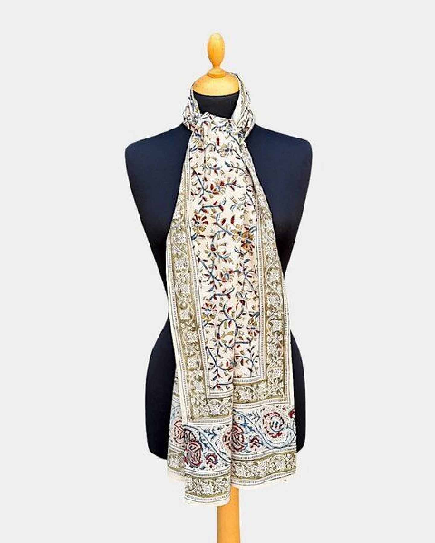 Der Lindwurm Kalamkari- Schal , Handdruck mit Pflanzenfarben – Ansicht 2