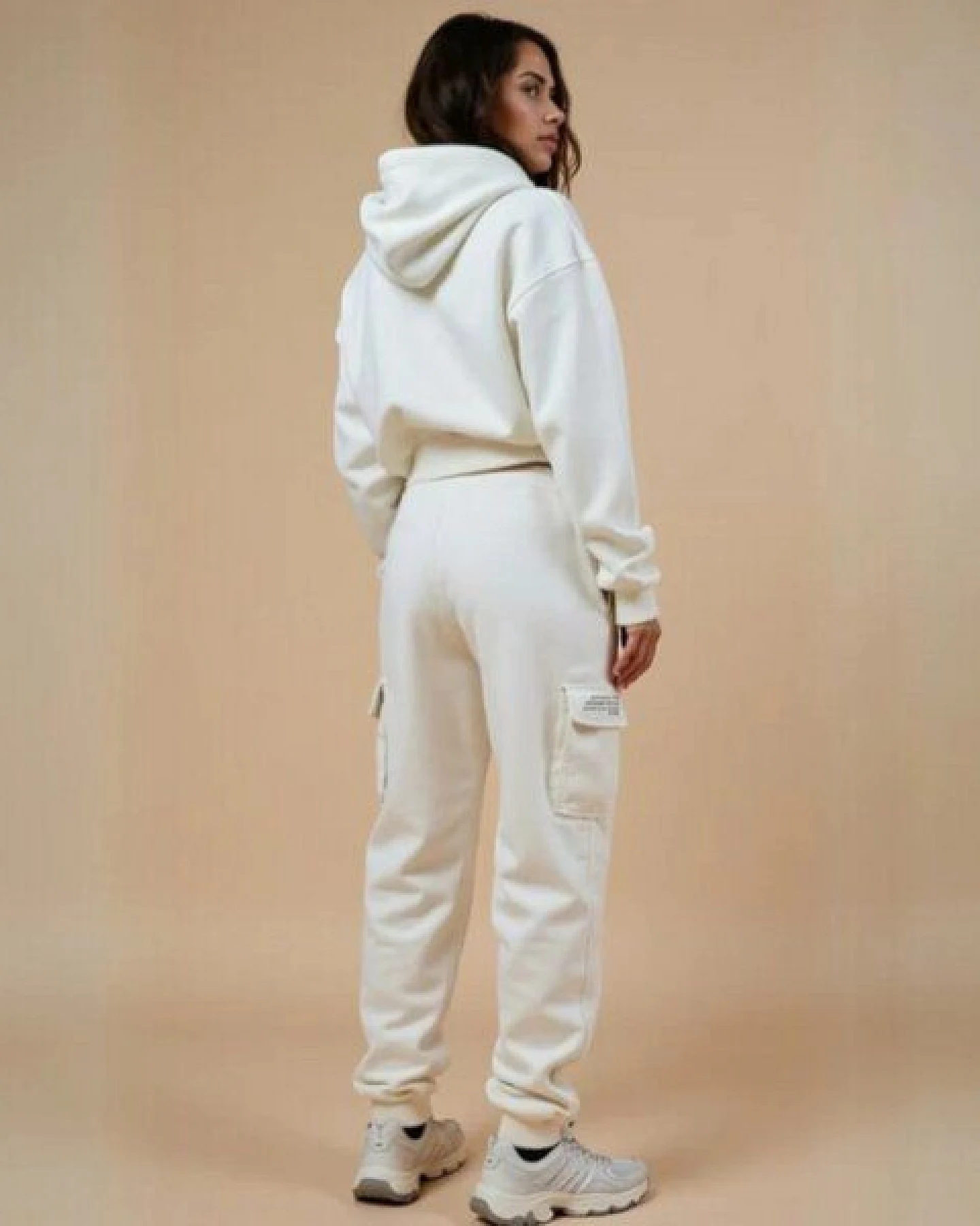 GOOD GIRL BAD HABITS Sweat Jogging-Cargo-Hose "MENTAL HEALTH" – Ansicht 4