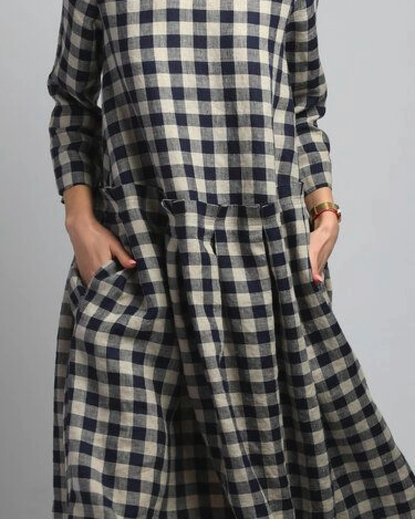 KNOTIUM TIA Midi-Leinenkleid mit sanften Falten – Ansicht 2