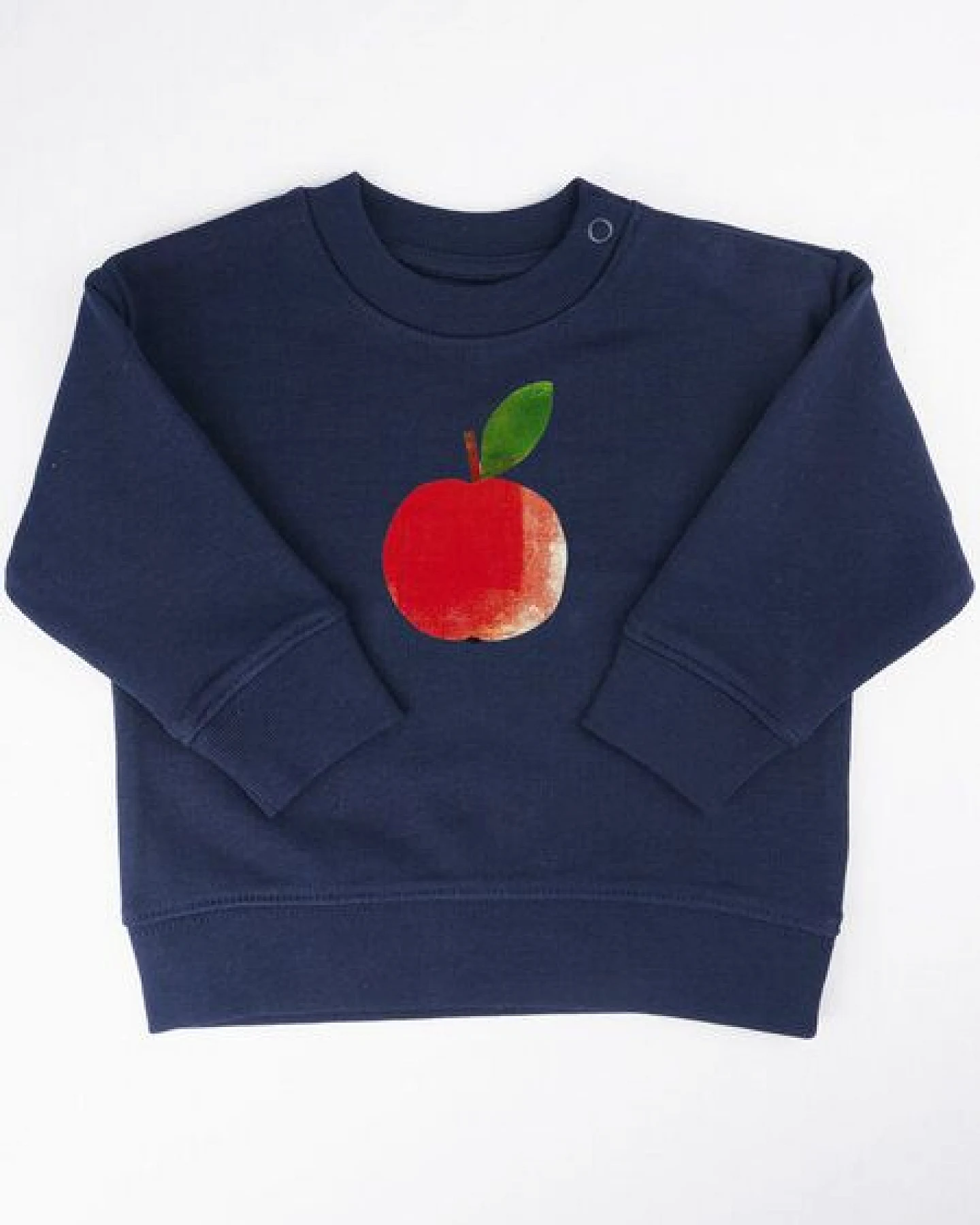 MELAdi Kinder Baby - Sweater aus Biobaumwolle - Apfel auf Navy Blue – Ansicht 4