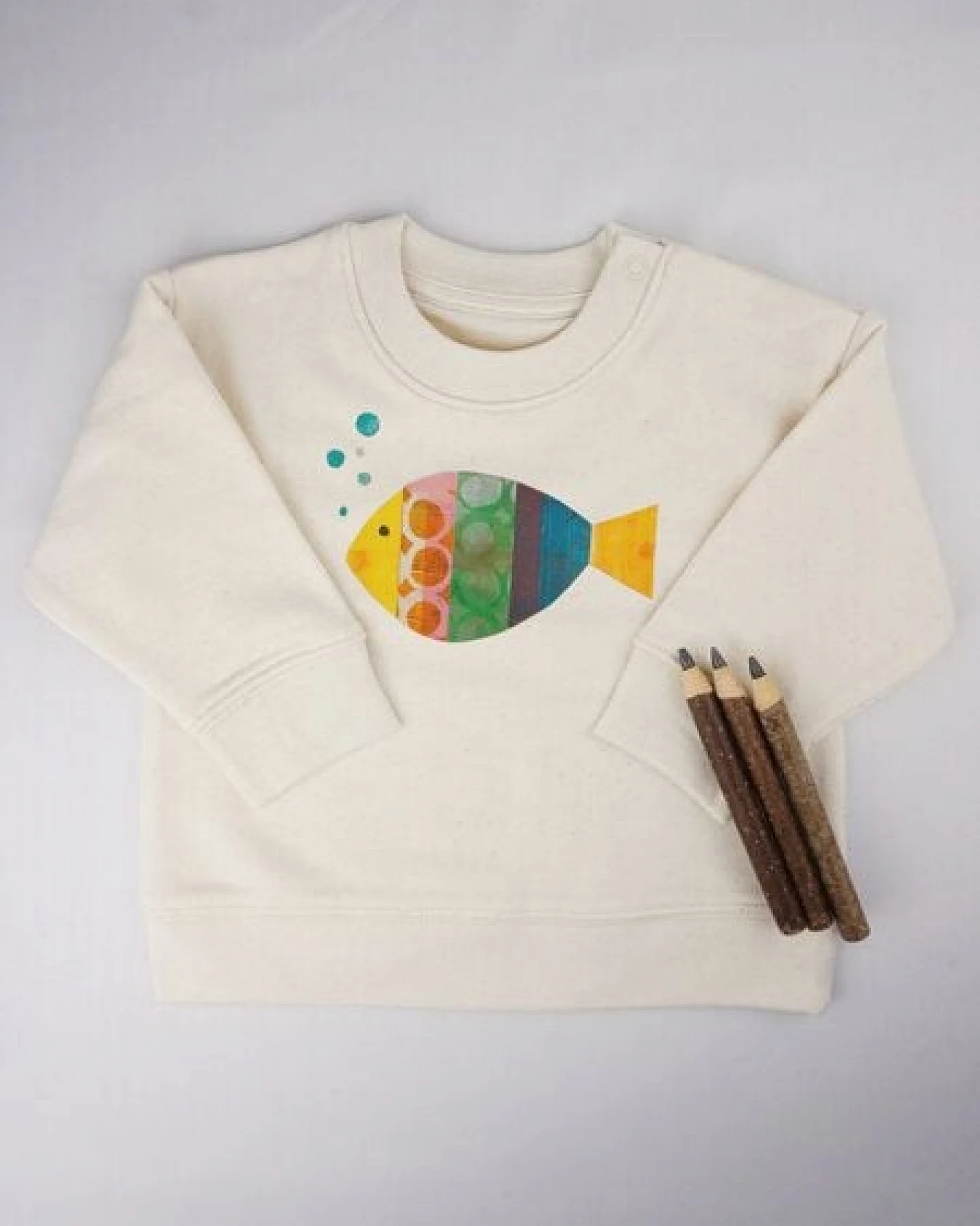 Meladi Kinder Baby - Sweater aus Biobaumwolle - Fisch auf Natural Raw – Ansicht 3