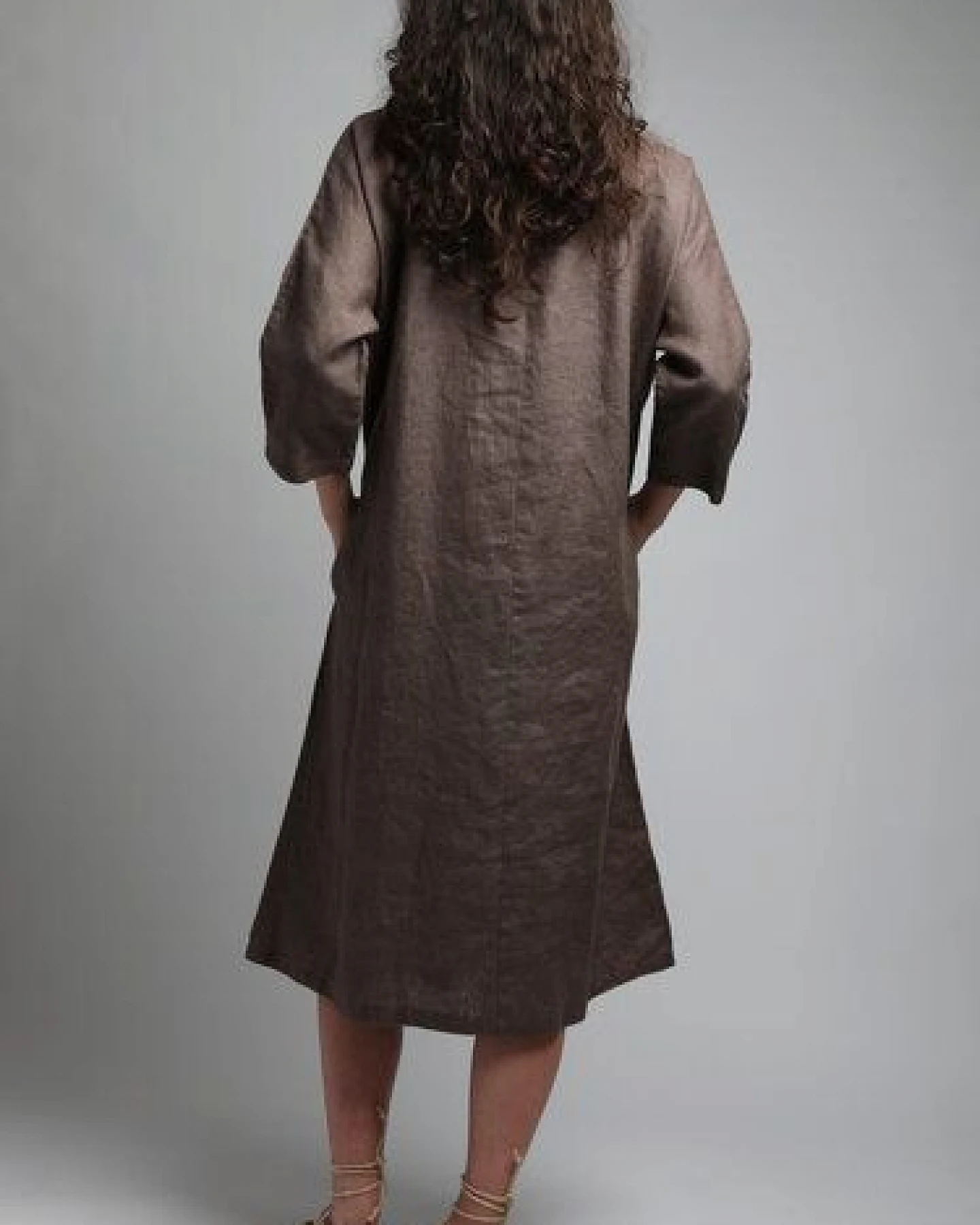 KNOTIUM POM POM Leinenkleid mit Rüschen vorne – Ansicht 3