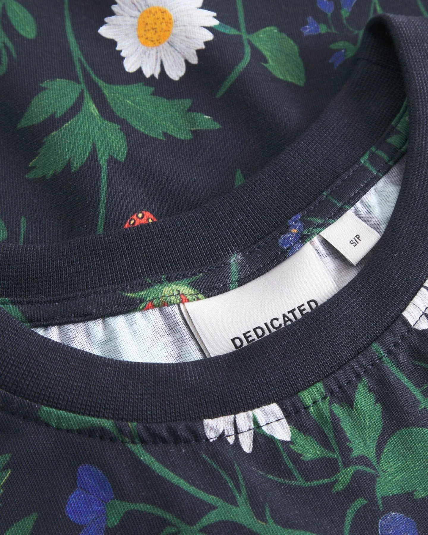 T-Shirt Visby Strawberry Field Schwarz – Ansicht 5