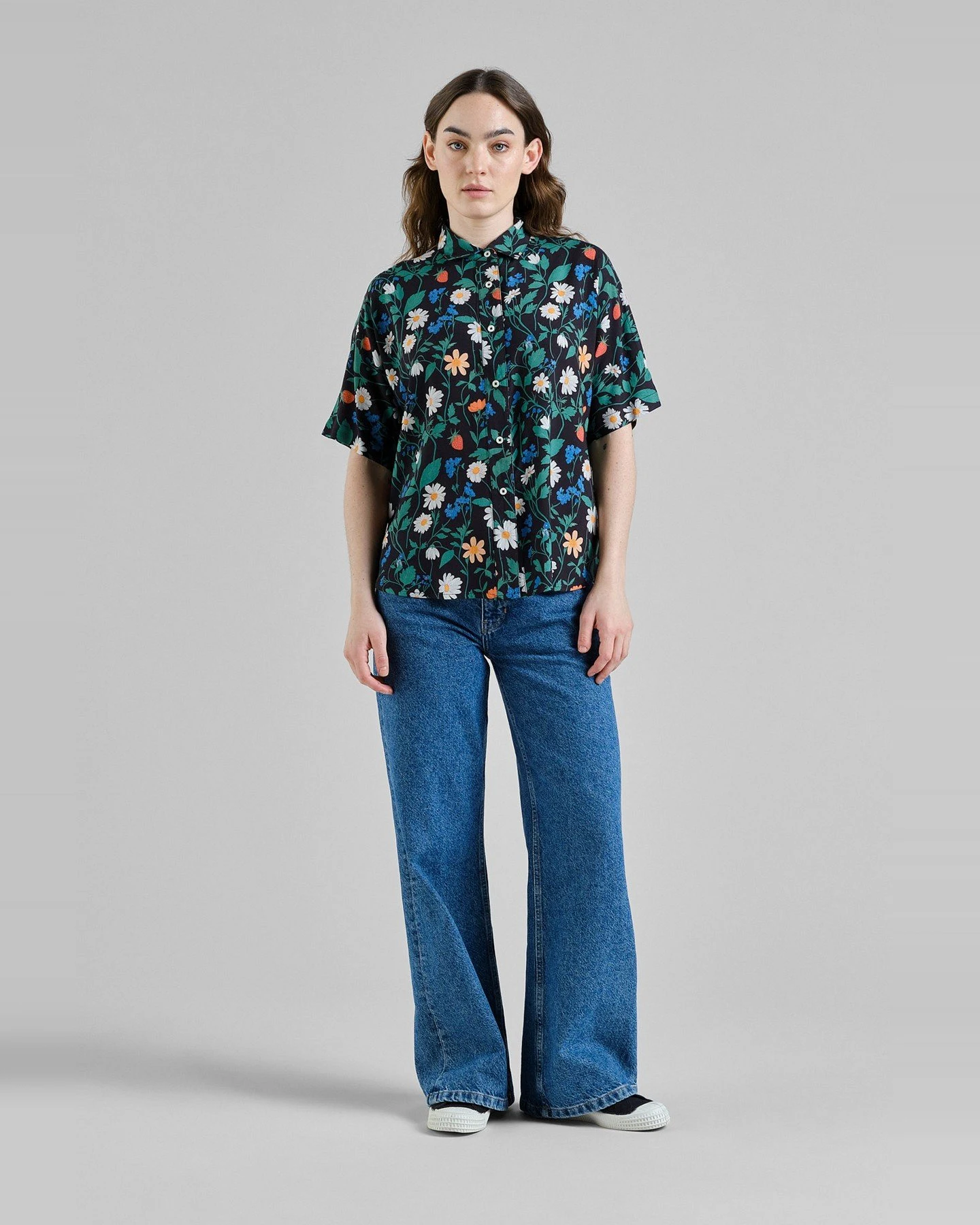Bluse Alsvik Strawberry Field Black – Ansicht 3