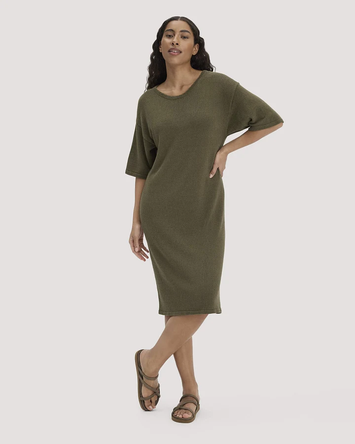 hessnatur Damen Strick Kleid Relaxed aus Leinen mit Bio-Baumwolle und LENZING™ ECOVERO™ - grün - Größe L