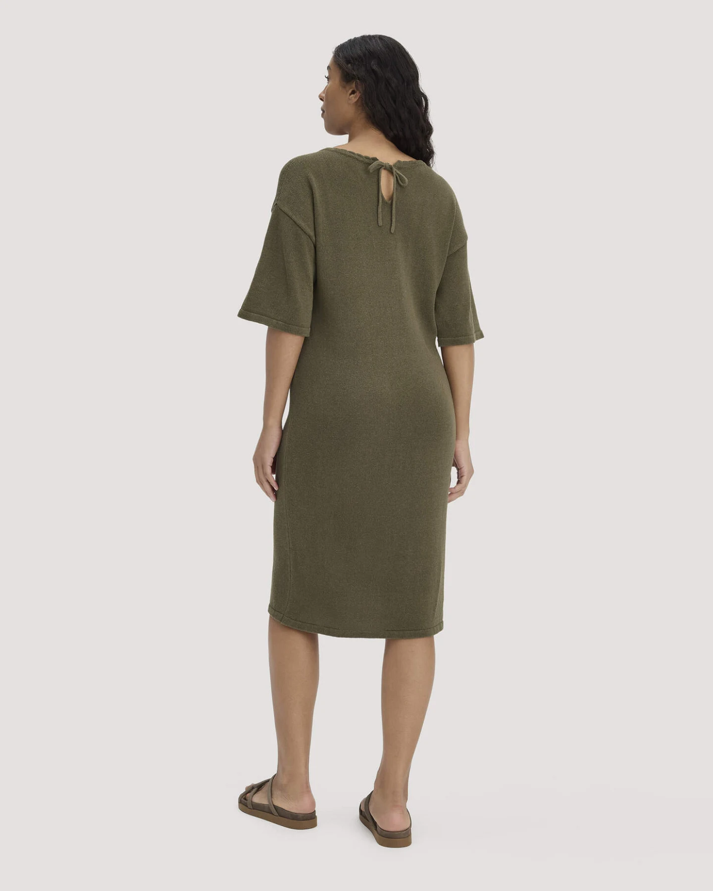hessnatur Damen Strick Kleid Relaxed aus Leinen mit Bio-Baumwolle und LENZING™ ECOVERO™ - grün - Größe S – Ansicht 2