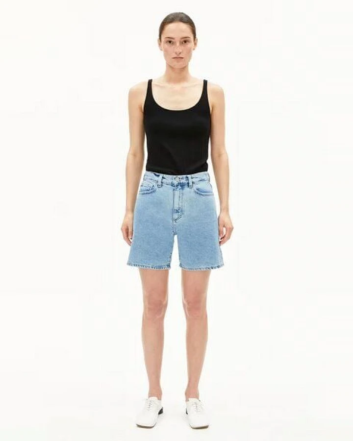 ARMEDANGELS SHEAARI Damen Jeans Shorts aus recycelter Baumwolle