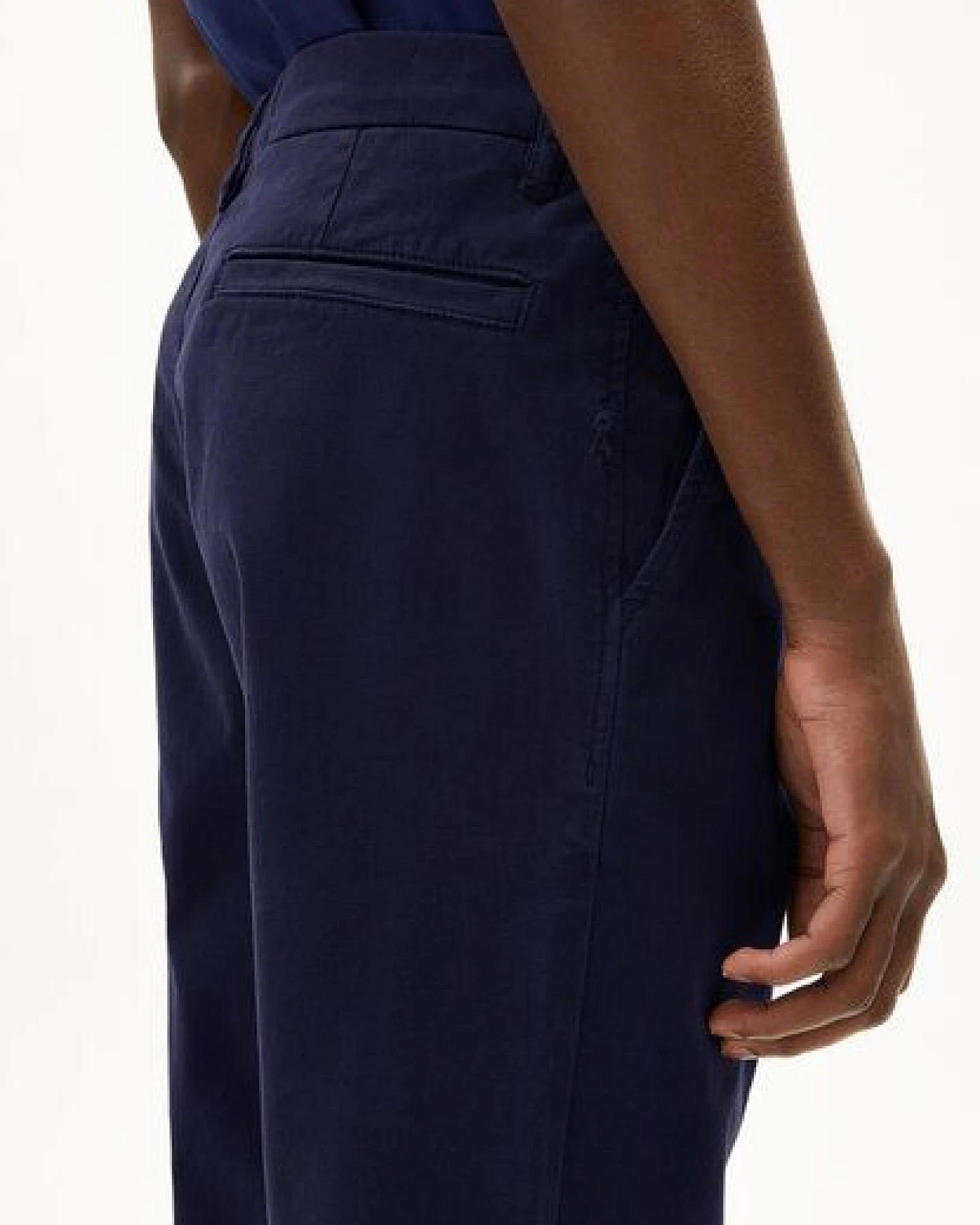 ARMEDANGELS AASTER Herren Chino Hose aus Bio-Baumwoll Mix – Ansicht 3