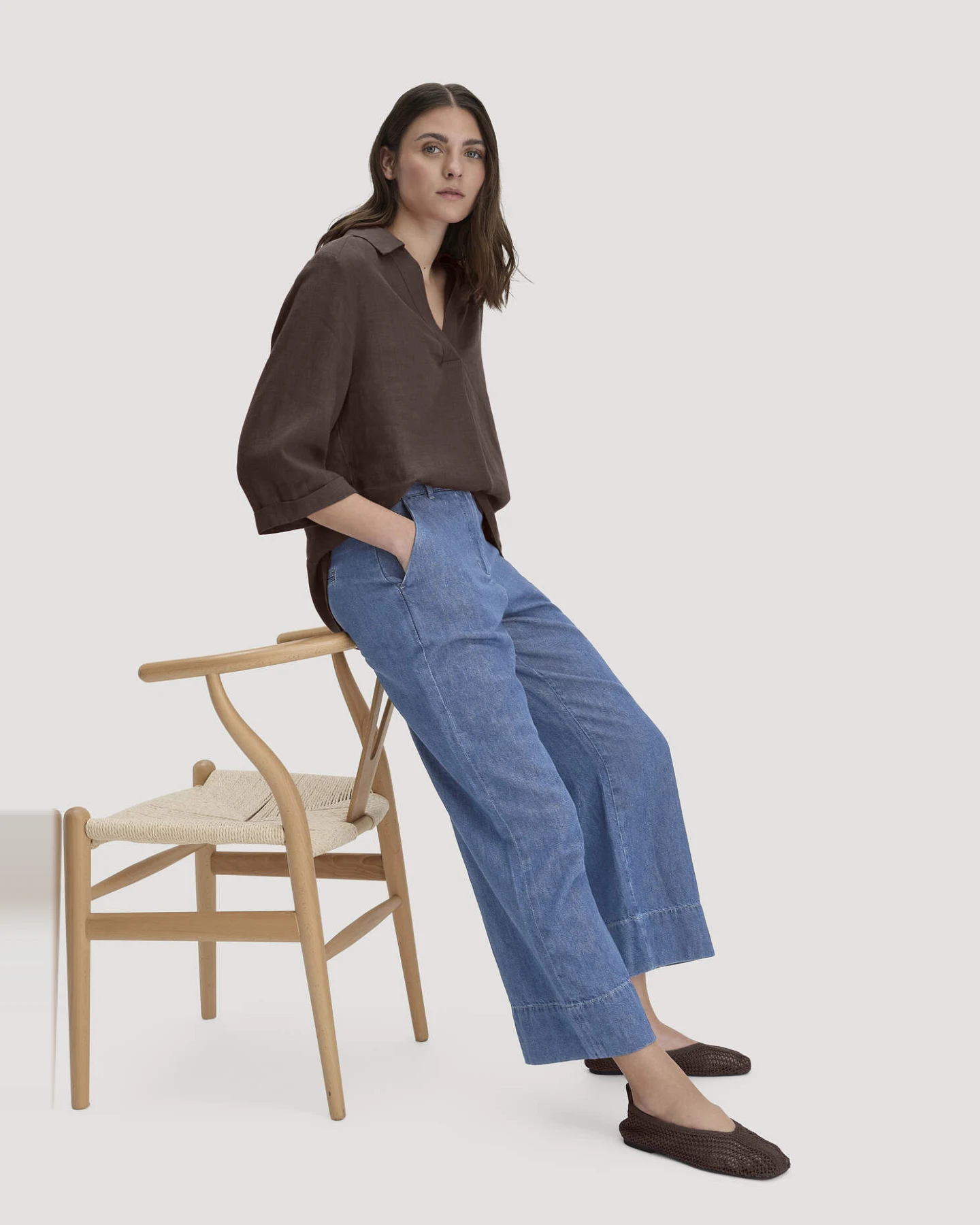 hessnatur Damen Jeans ENNELIE Culotte Wide Leg aus Bio-Baumwolle mit TENCEL™ Lyocell und Leinen - blau - Größe 31/29 – Ansicht 4
