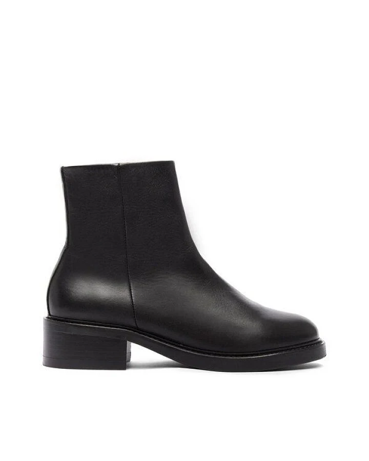M.Moustache Stiefelette Modell: Virginie