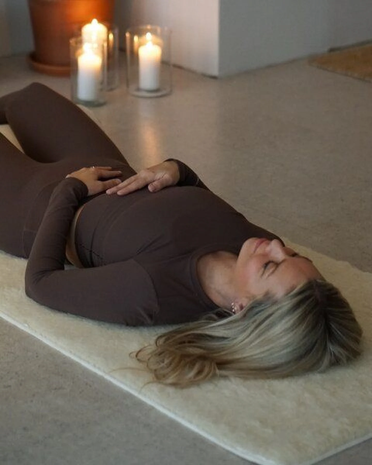 Lotuscrafts Yogamatte WOOL aus Schurwolle – Ansicht 2