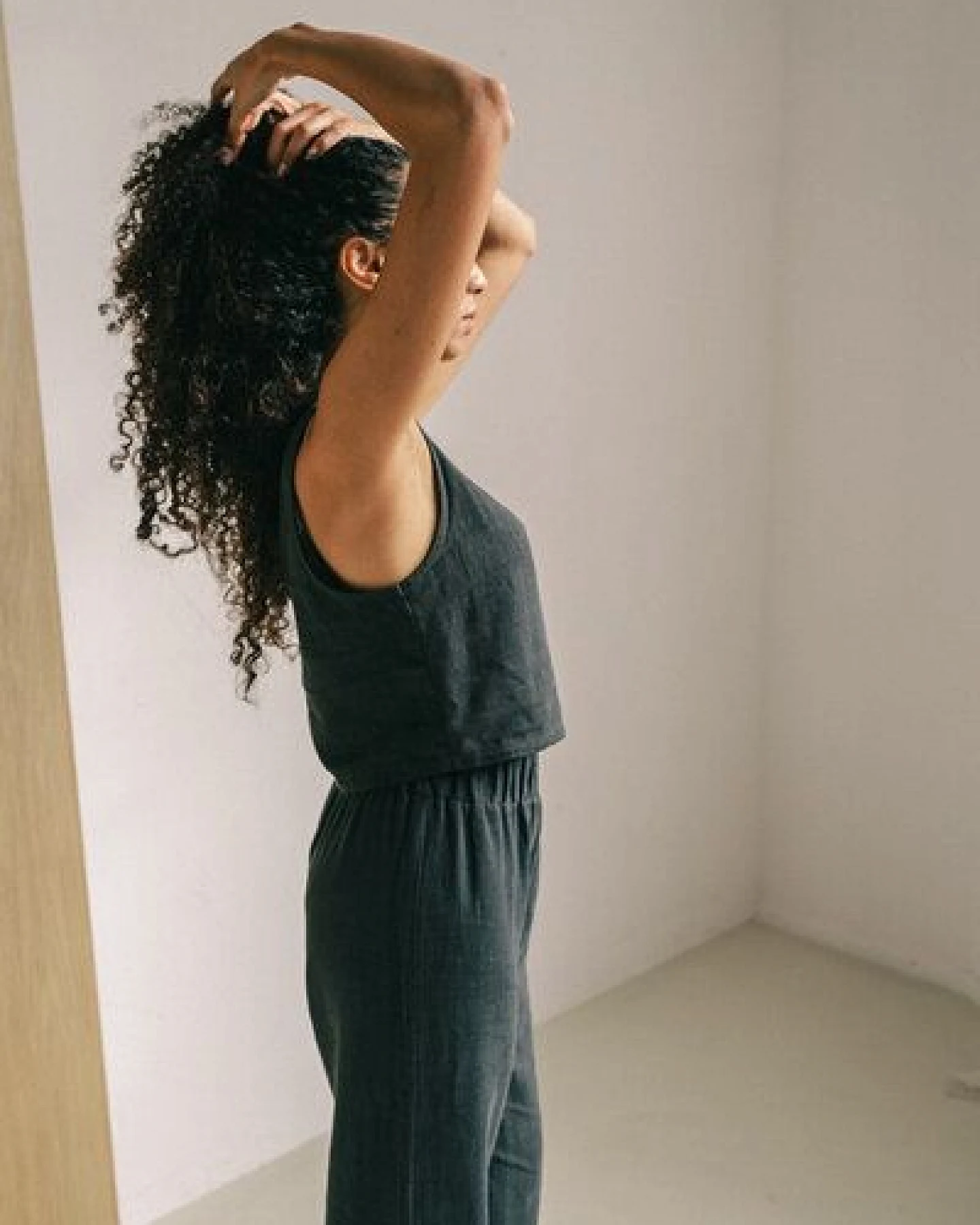 The View Yoga Rio Top Black – Ansicht 4