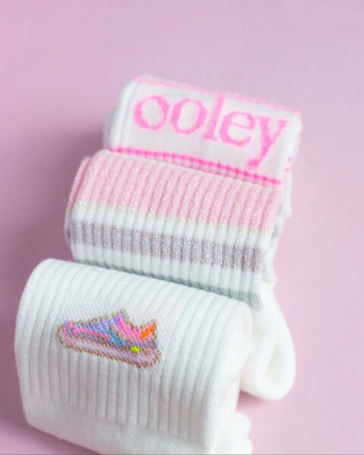 Socken "Ooley Icon - Sneaker Love" aus Biobaumwolle made in Italy – Ansicht 2