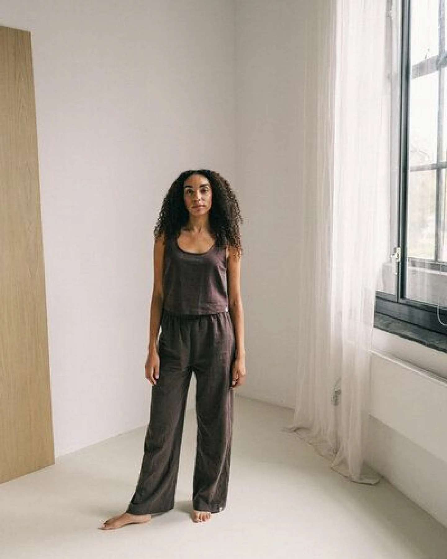 The View Yoga Teya Pants Brown – Ansicht 3