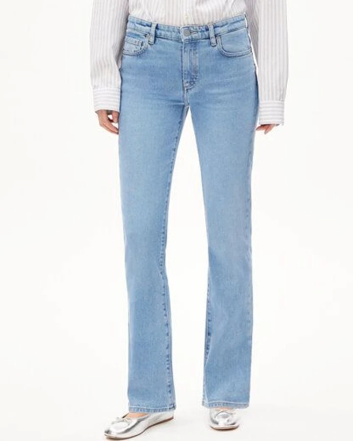ARMEDANGELS LINNAA LOW - Damen Bootcut Low Waist aus Bio-Baumwoll Mix