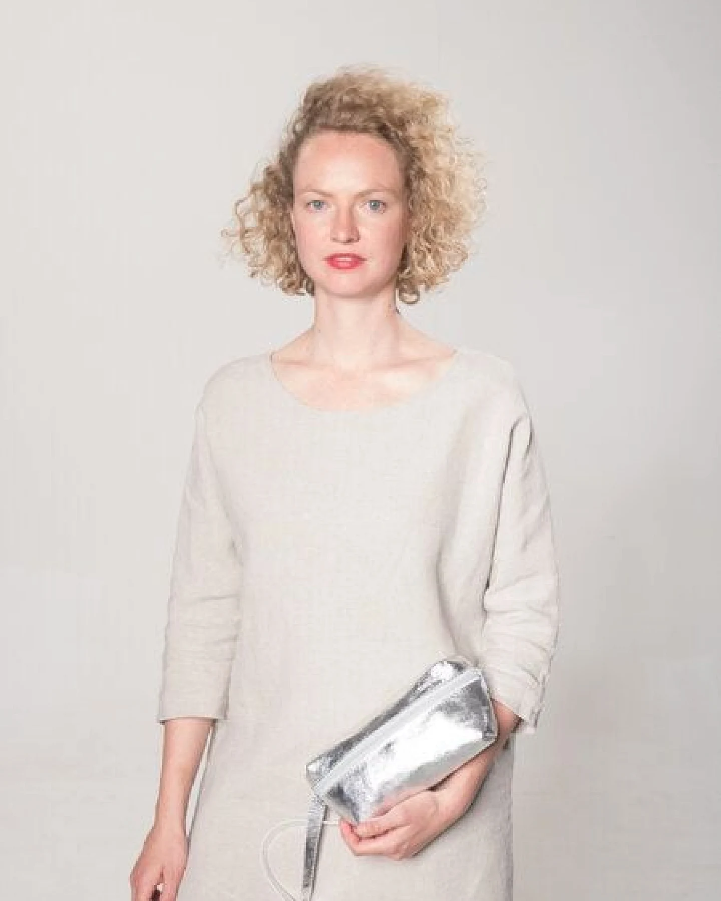 monday market Bauchtasche Luca aus Metallic-Leder – Ansicht 3