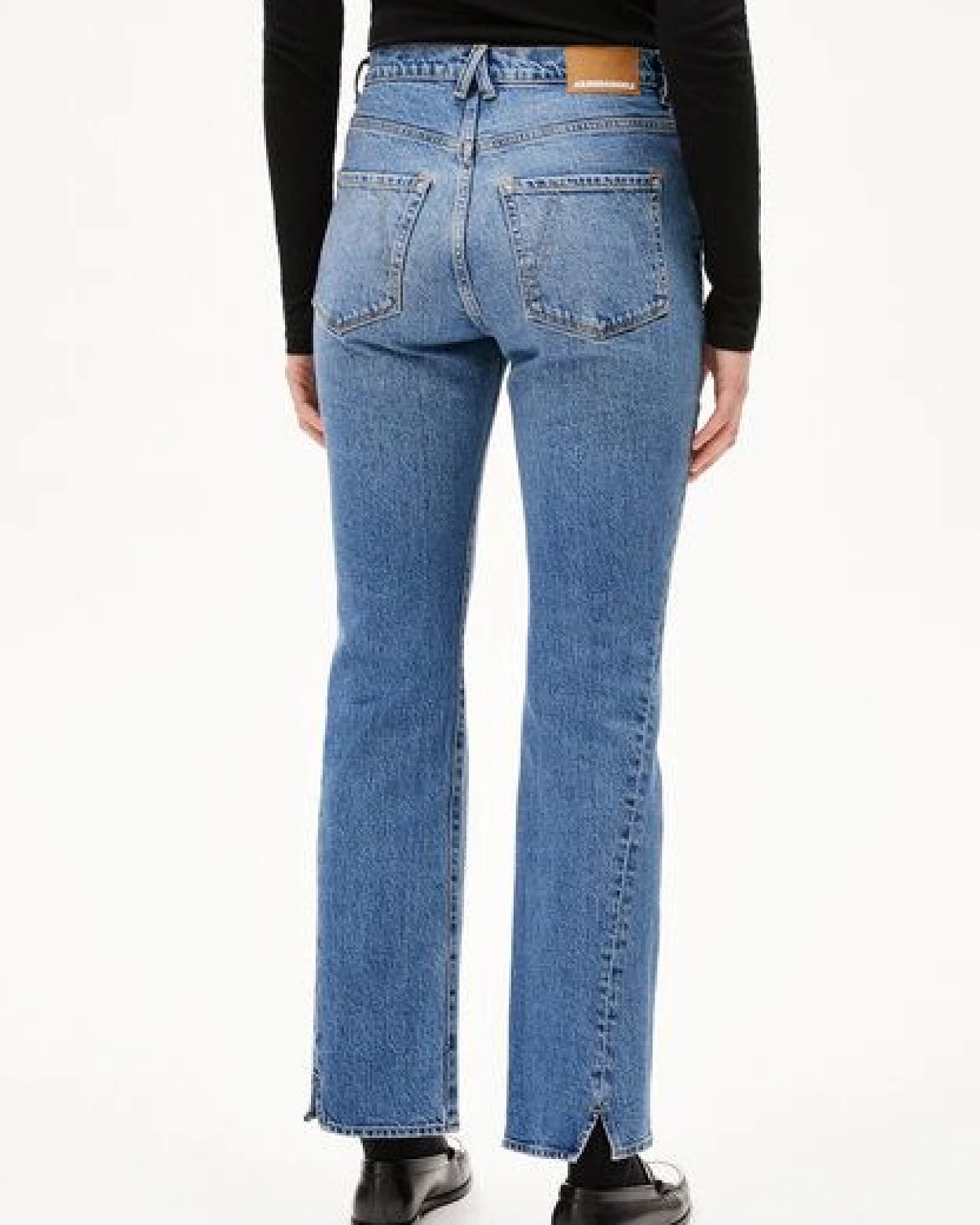 ARMEDANGELS VELAARI Damen Jeans Flared Leg Mid Waist Ankle Bio-Baumwoll Mix Comfort-Stretch – Ansicht 2