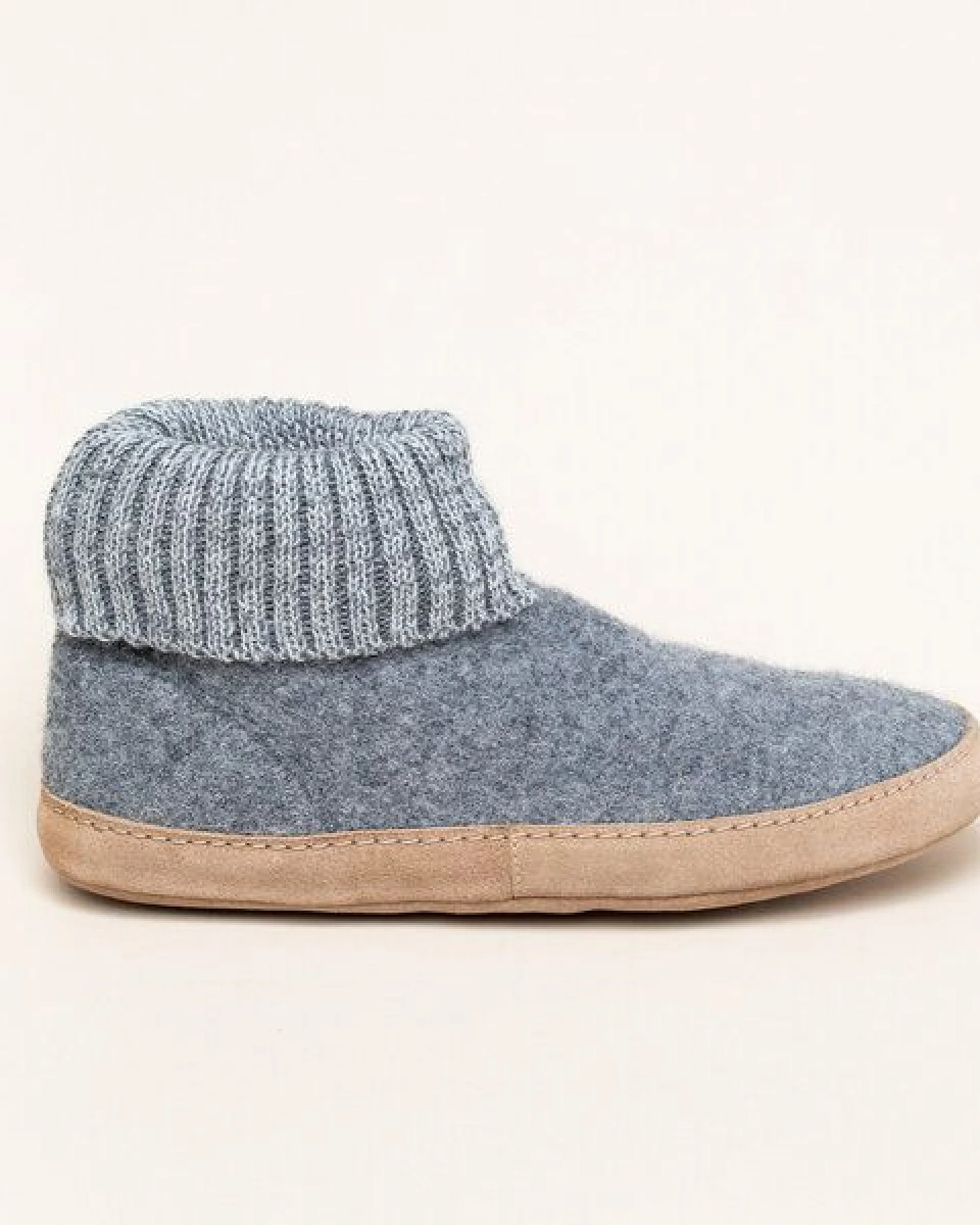 Gottstein Hüttenschuh Dakota - Hoher Filzhausschuh für Damen & Herren aus 100% Schurwolle mit extra bequemer Ledersohle & elastischem Strickbund – Ansicht 3
