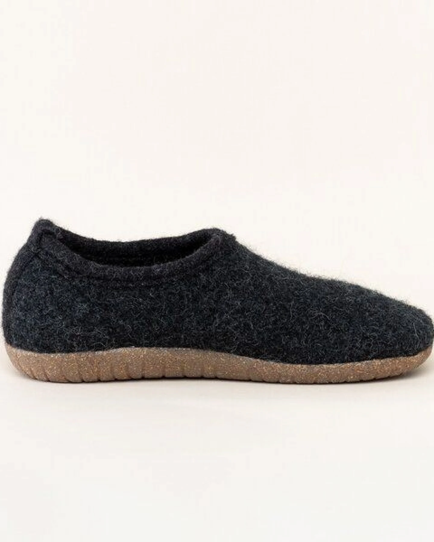 Gottstein Filz-Hausschuh Alpine Midcut - Damen & Herren Pantoffel aus 100% Schurwolle mit Komfort-Einlagesohle – Ansicht 3