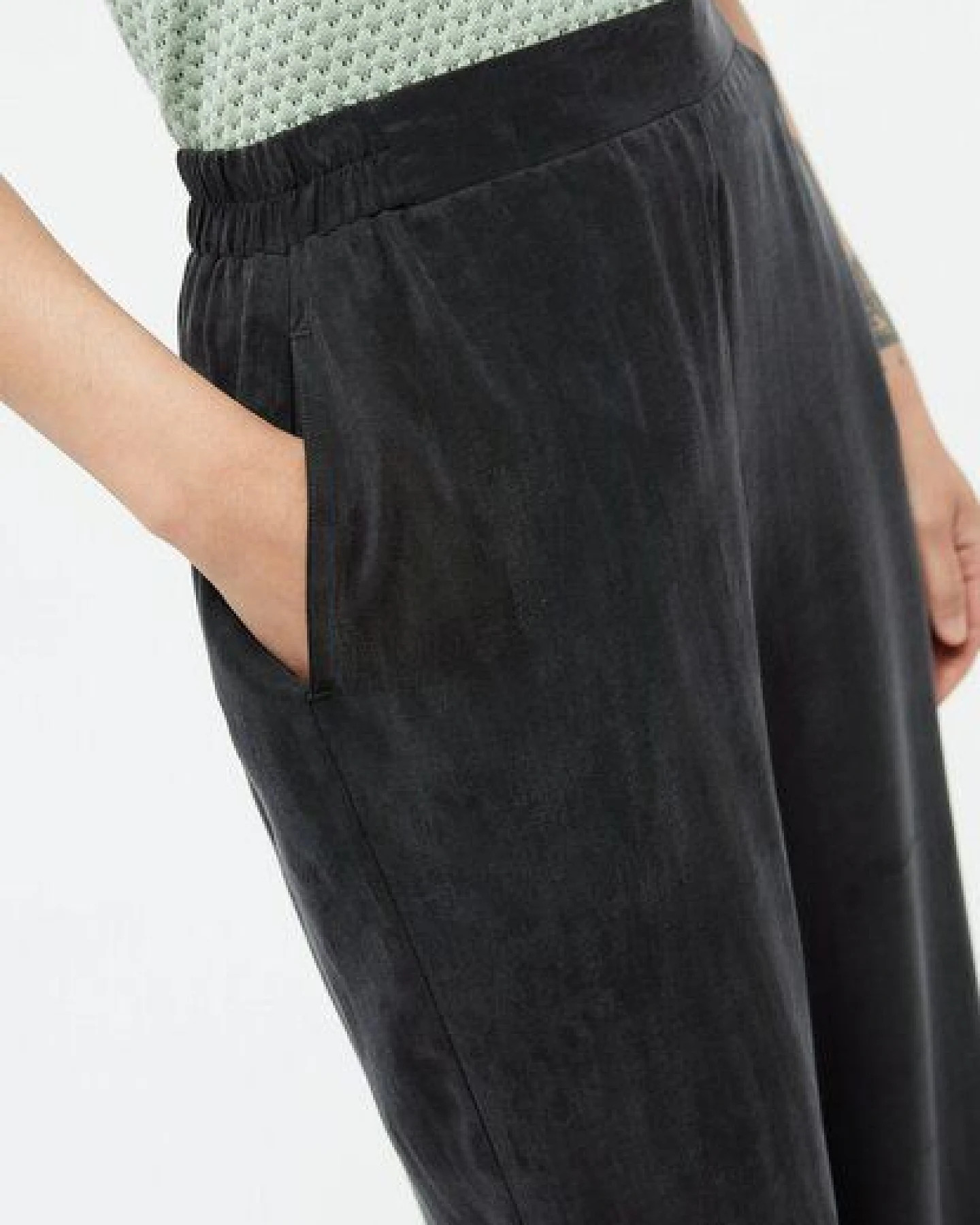 Givn Berlin Hose GBMARLA relaxed aus TENCEL mit Peach-Effekt – Ansicht 2