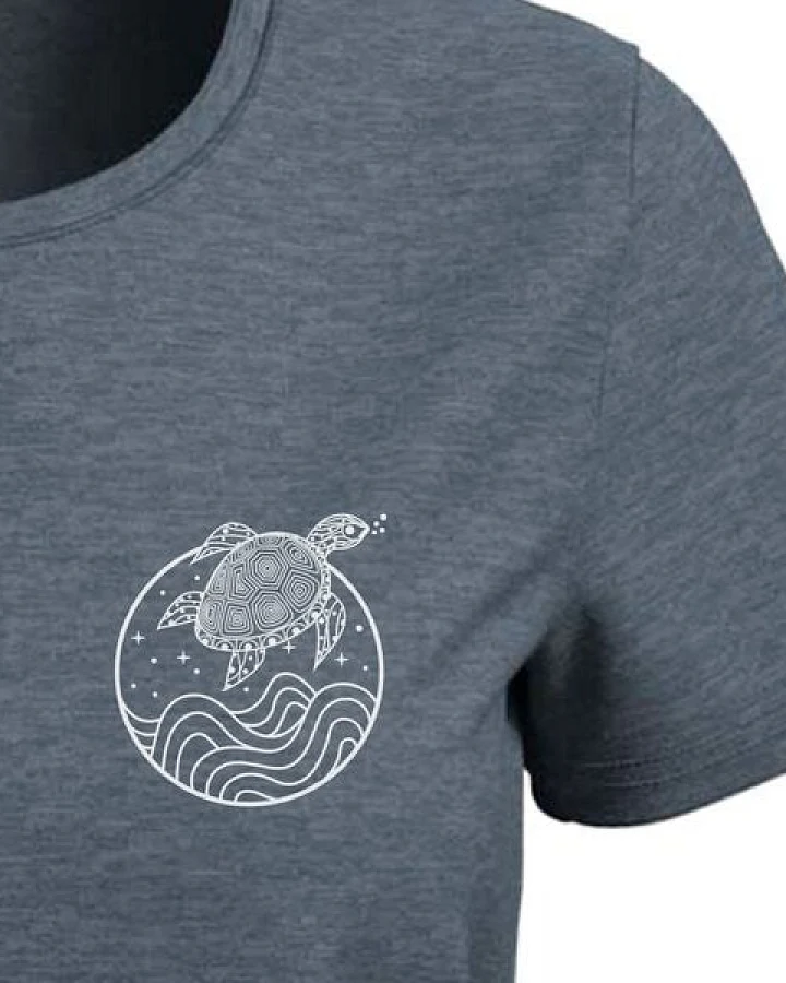 vis wear Schildkröte zwischen Ozean und Wellen Damen Special Edition Shirt