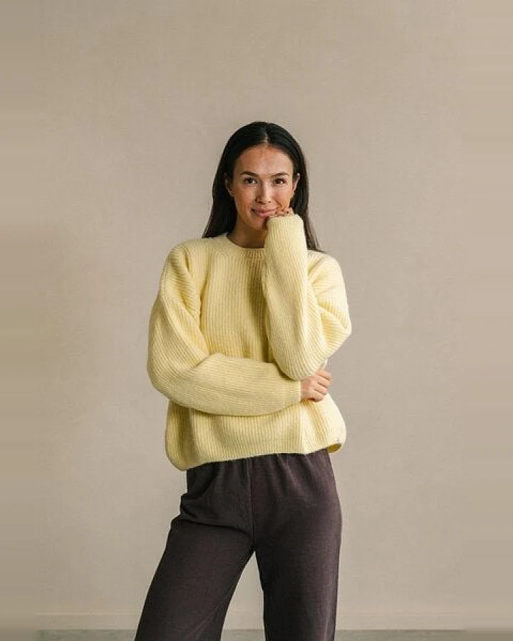 The View Yoga Anna Sweater Yellow
