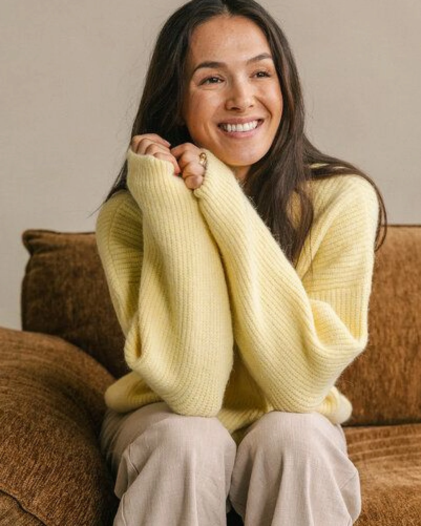 The View Yoga Anna Sweater Yellow – Ansicht 3
