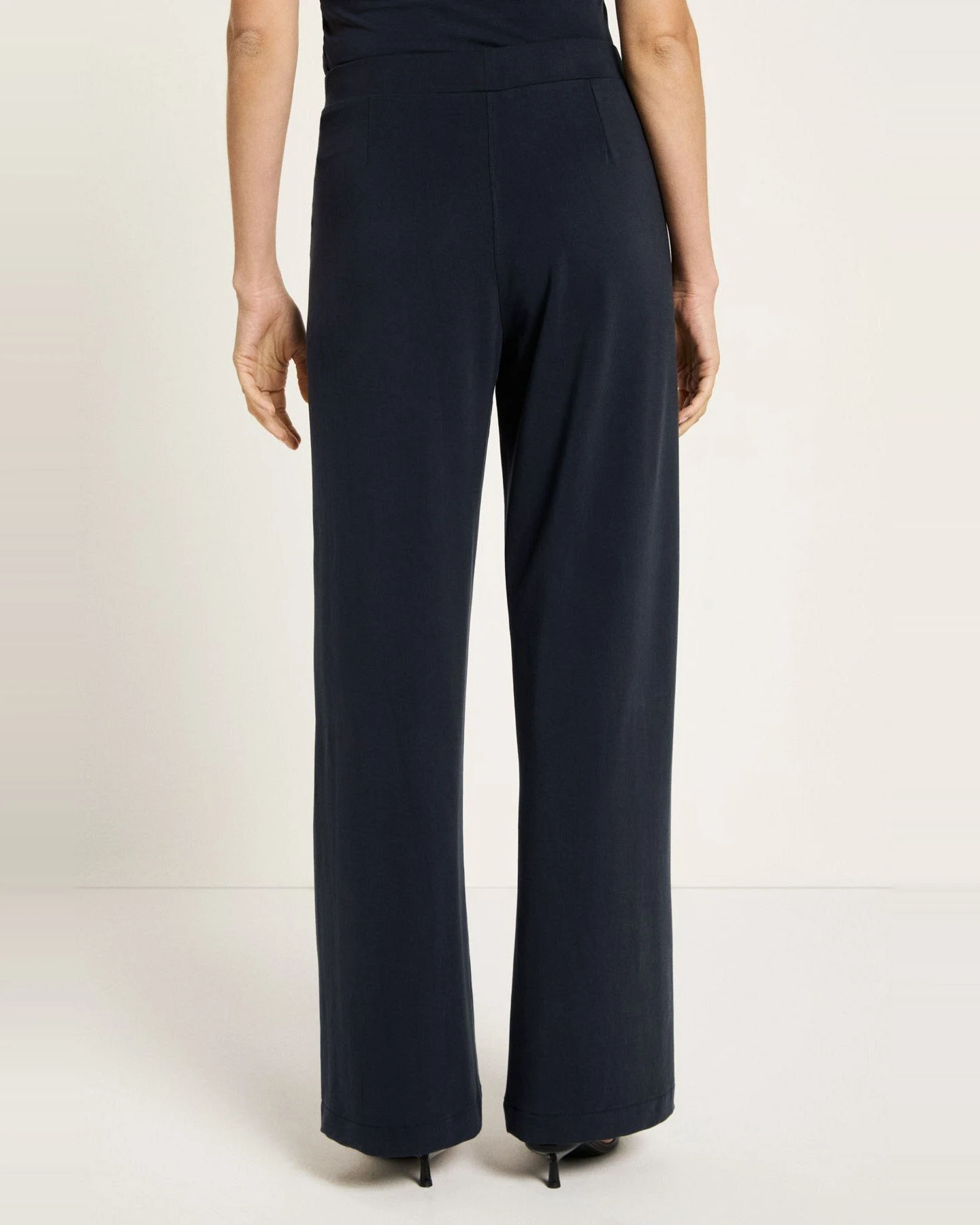 Marlenehose Tencel Schwarz – Ansicht 4