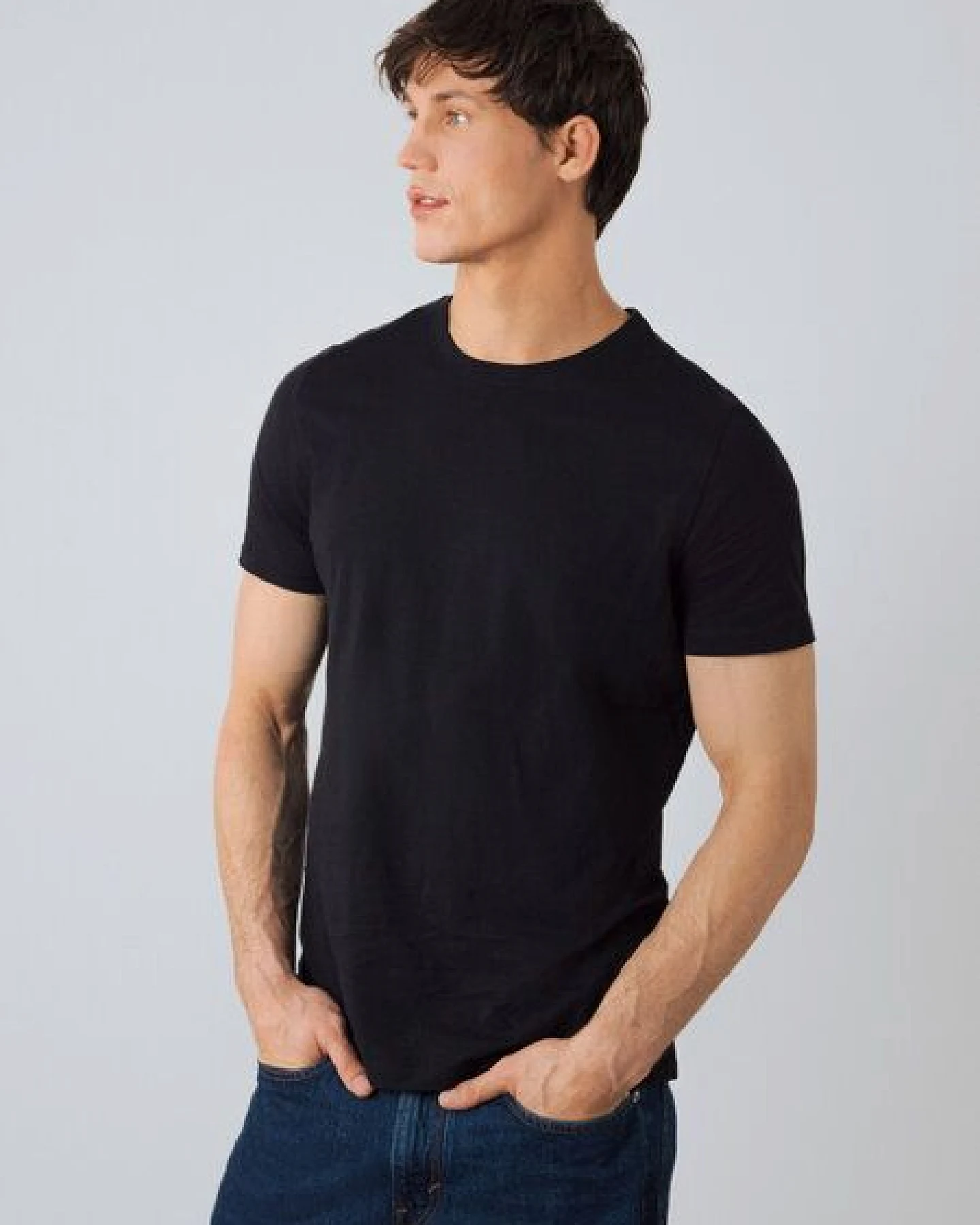 Honest Basics Herren Basic T-Shirt aus Bio- und recycelter Baumwolle – Ansicht 3