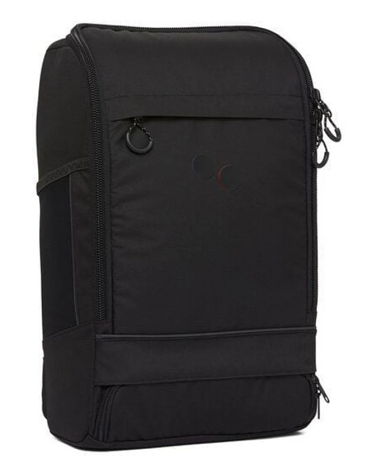 pinqponq Rucksack - Cubik Medium - aus recyceltem Polyester