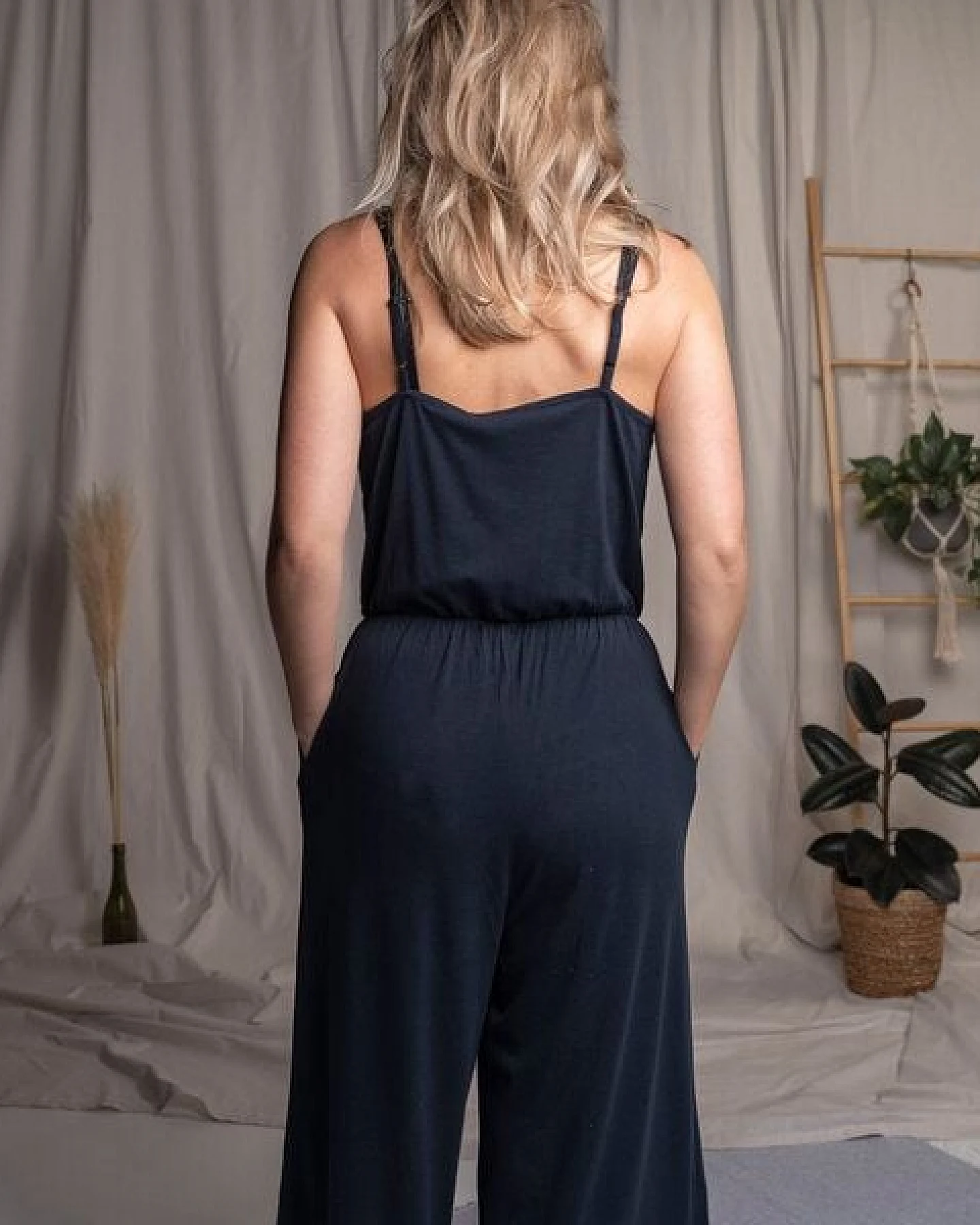 Vresh Clothing Velicity - Jumpsuit mit TENCEL (TM) Lyocell – Ansicht 4