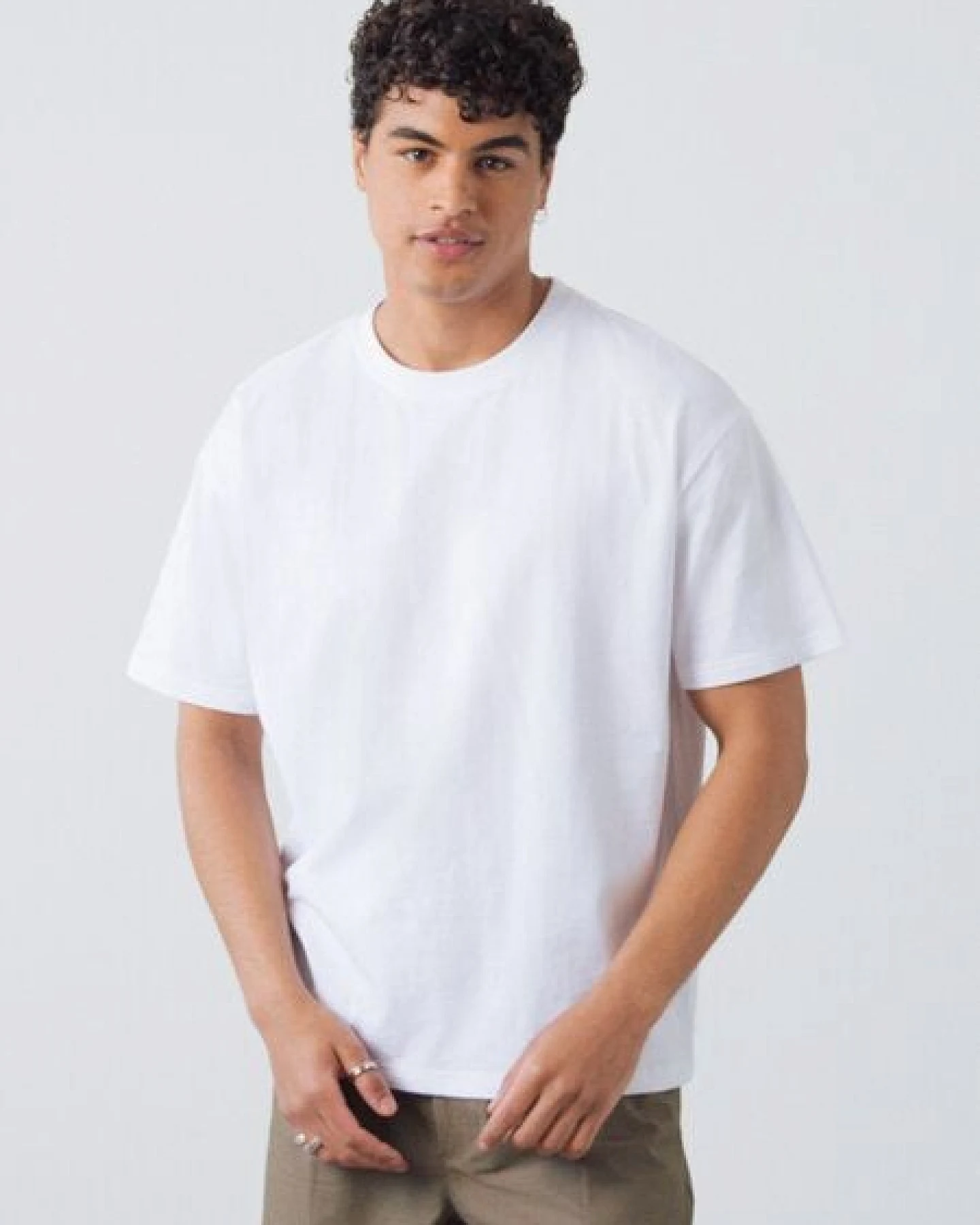 Honest Basics OG Shirt aus Bio- und recycelter Baumwolle – Ansicht 3
