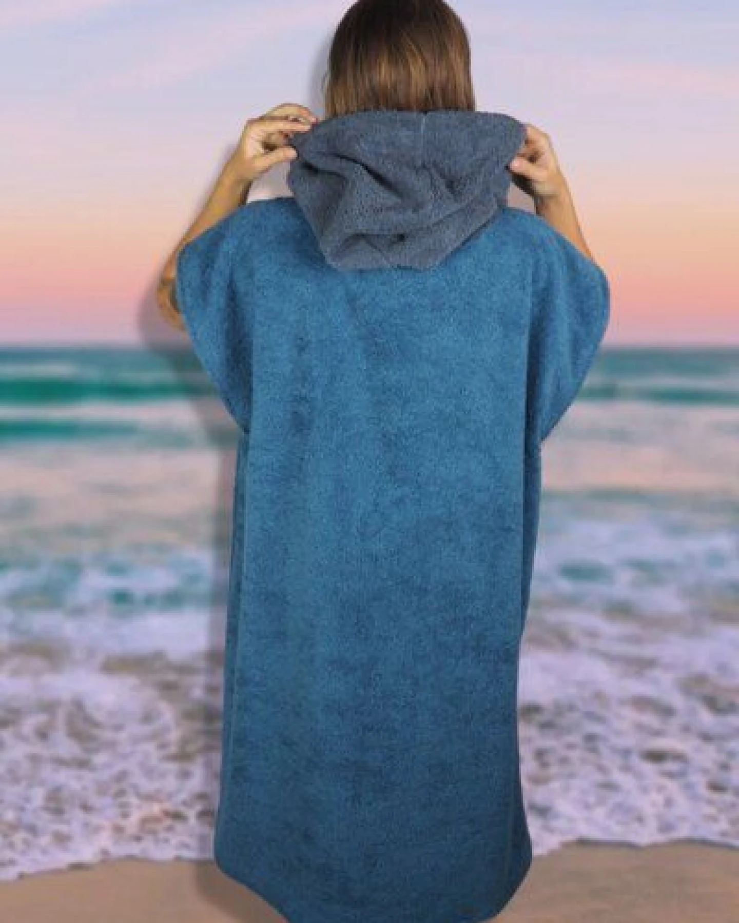 Zeachild Surfponcho Deep Blue Aztek Bio-Frotte – Ansicht 2