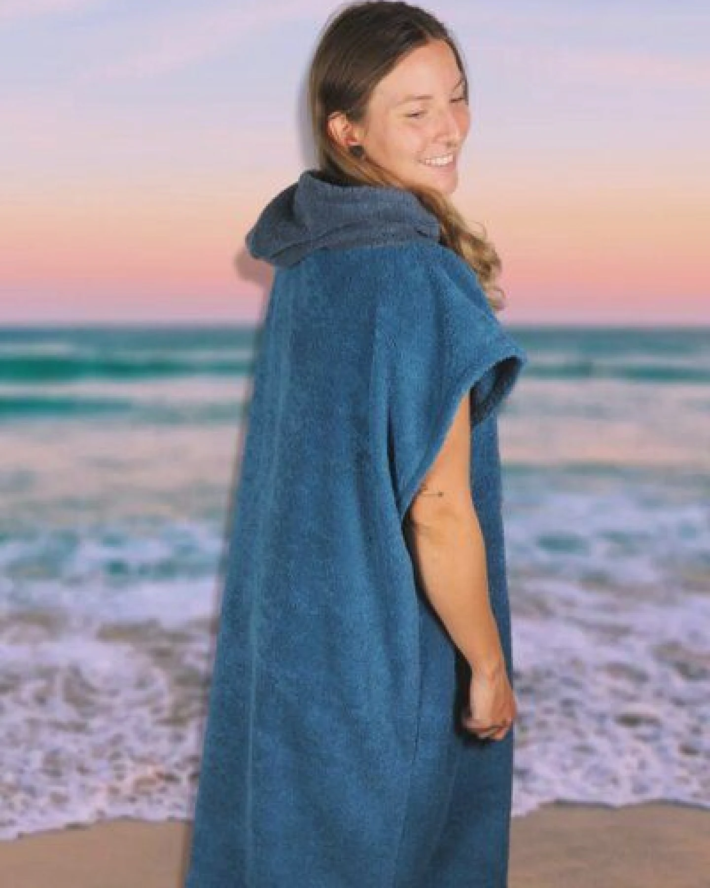 Zeachild Surfponcho Deep Blue Aztek Bio-Frotte – Ansicht 3