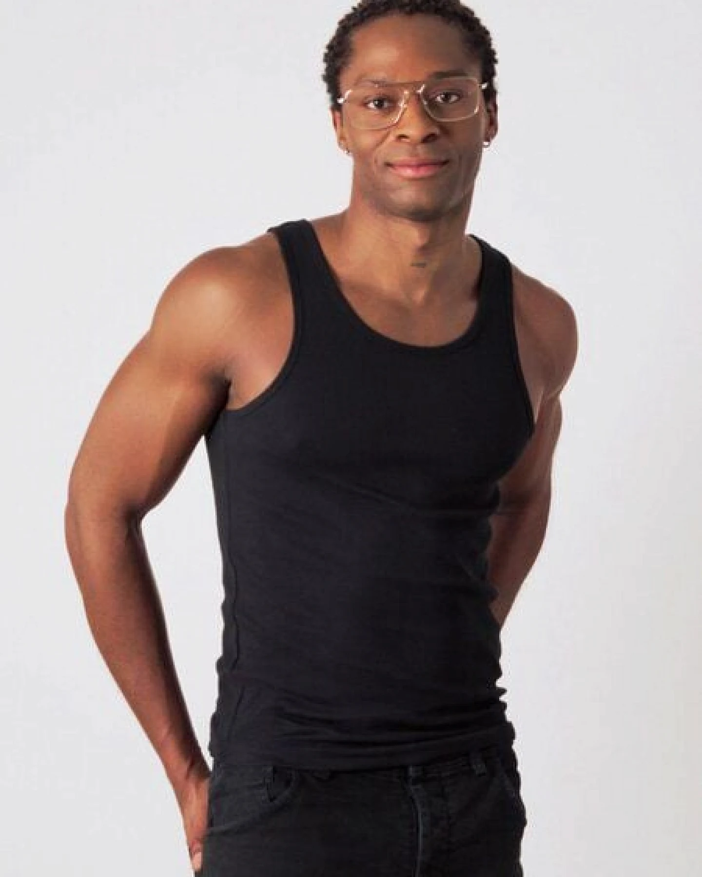 Honest Basics Herren Geripptes Tanktop aus Bio- und recycelter Baumwolle – Ansicht 2