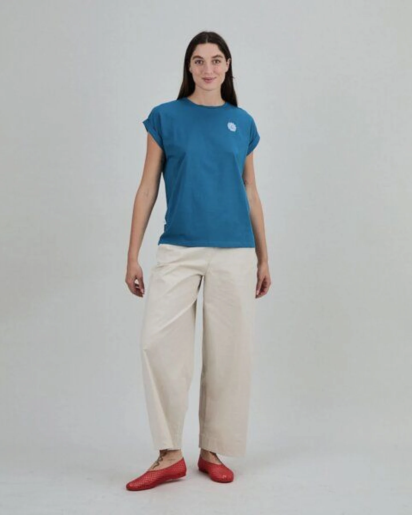 Brava Fabrics Asis Percales Daisy Scoop T-Shirt Blau – Ansicht 3