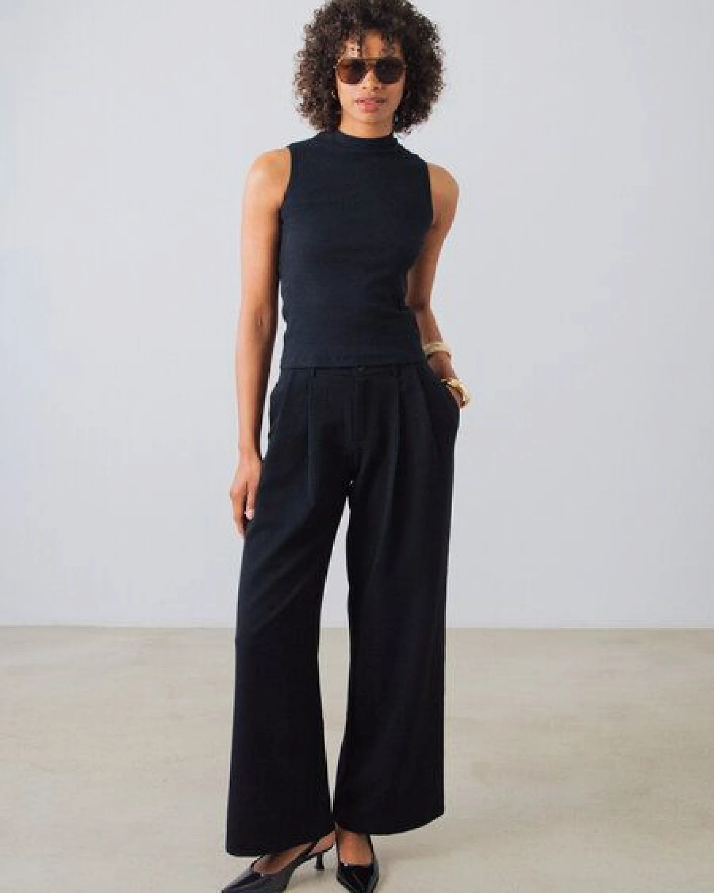 Honest Basics Damen Mock-Top aus Bio- und recycelter Baumwolle – Ansicht 4
