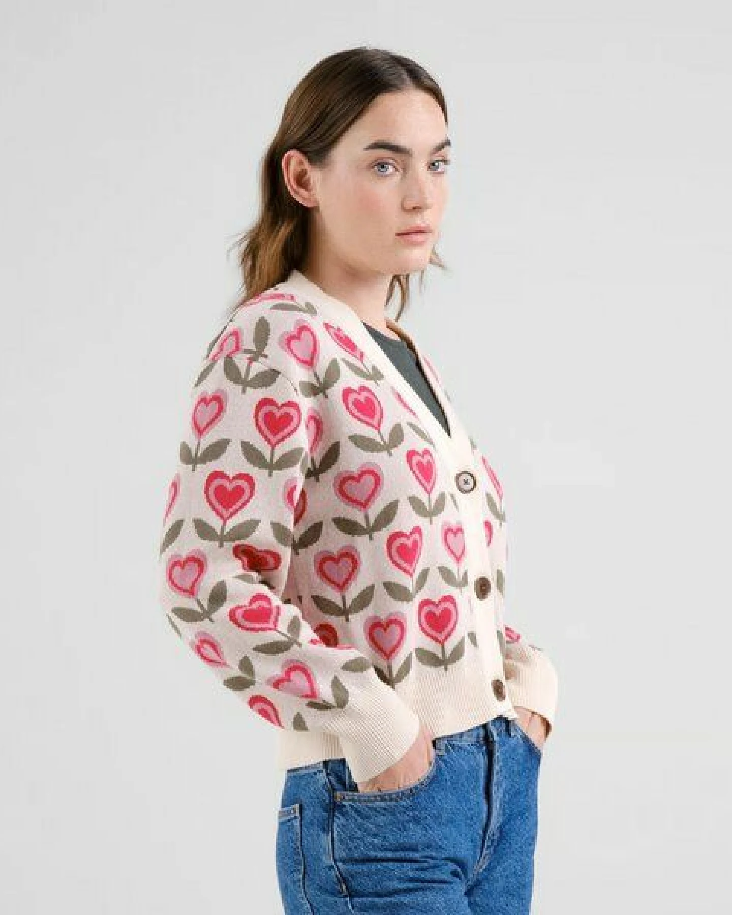 DEDICATED Cardigan Kanan Application Flower - Vanilla – Ansicht 3