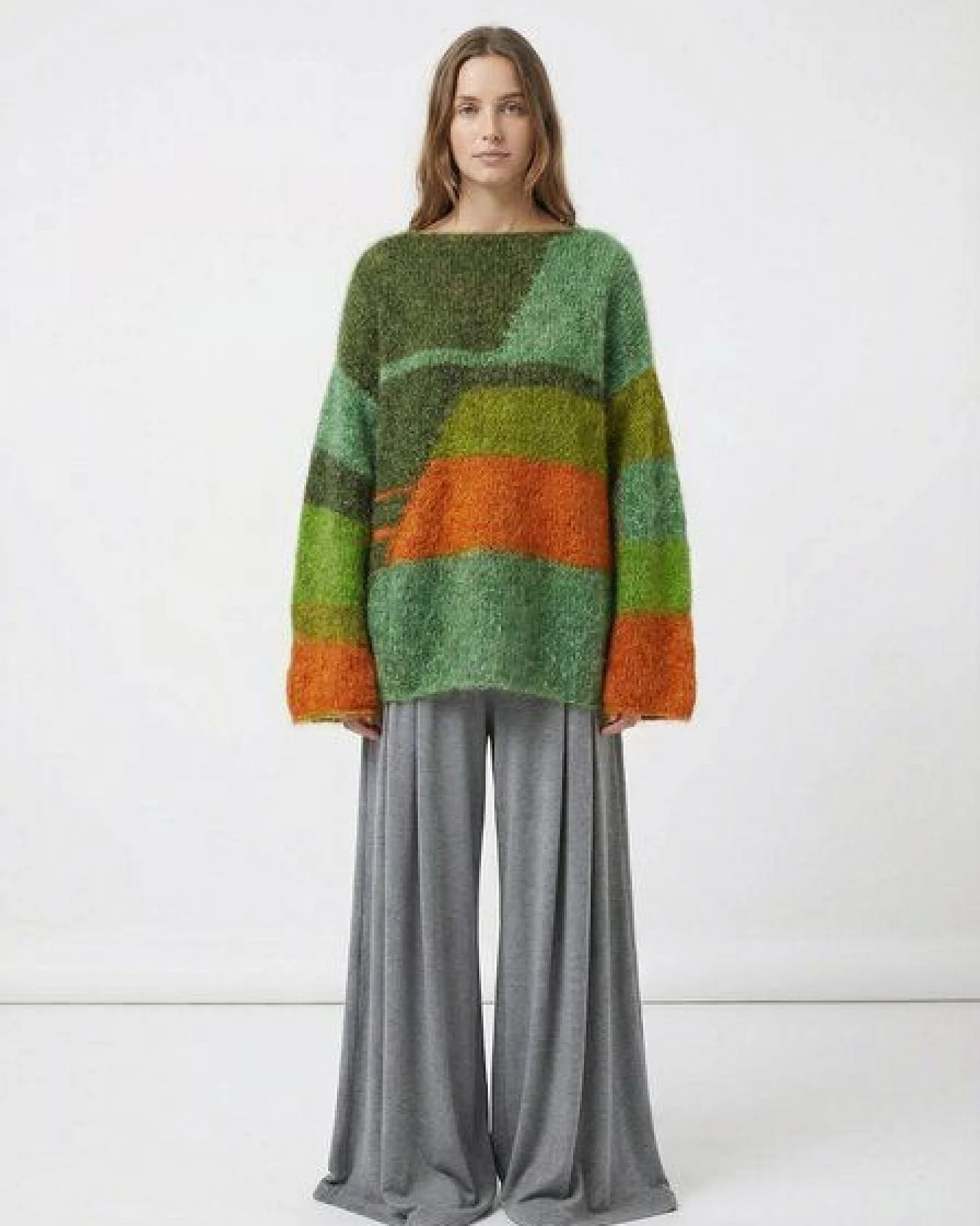 KnitToChange Oversize-Pullover aus weichem Effektgarn in Grün- und Orangetönen – Ansicht 2