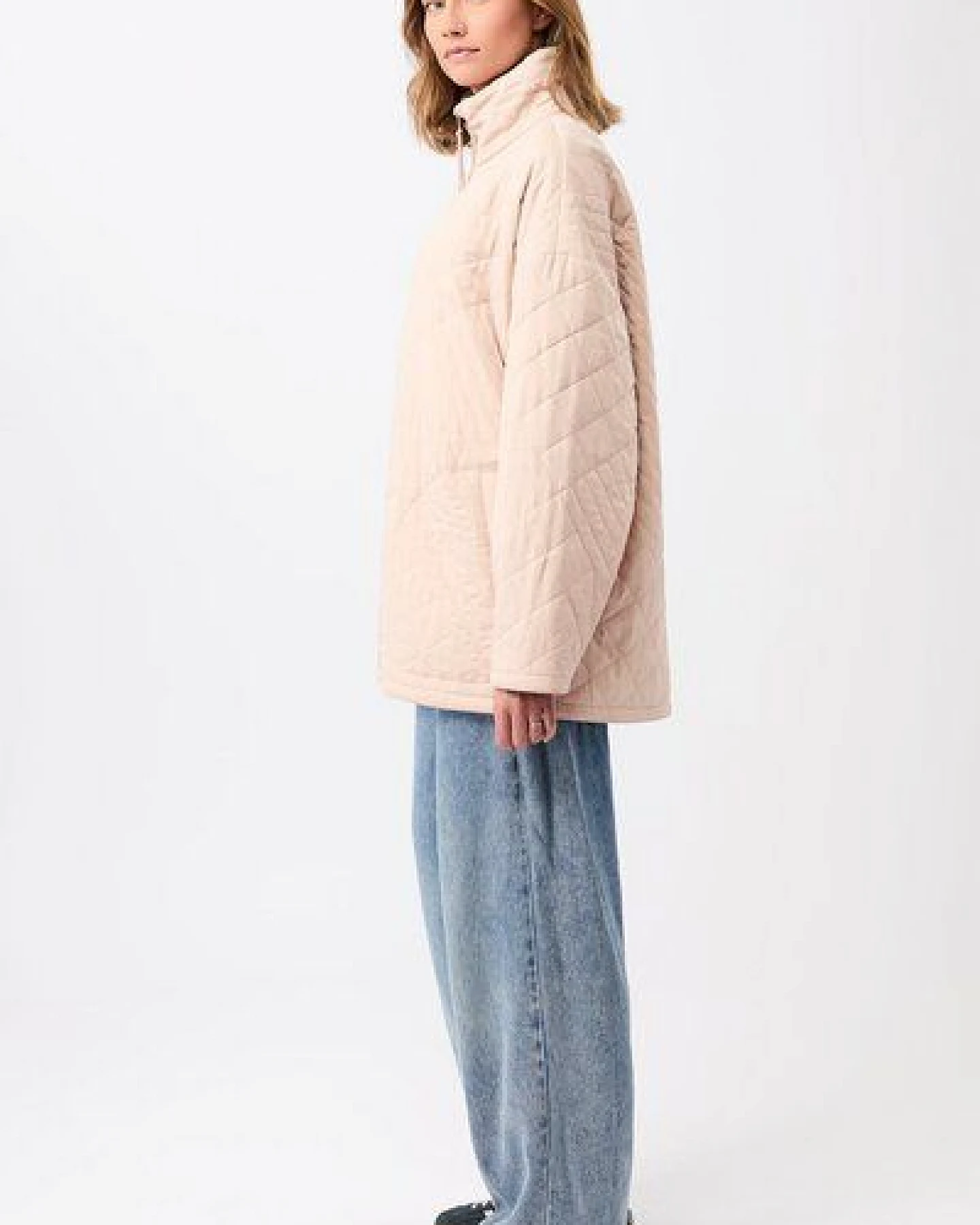 LangerChen Gesteppte Jacke aus Tencel® mit Stehkragen – Ansicht 2
