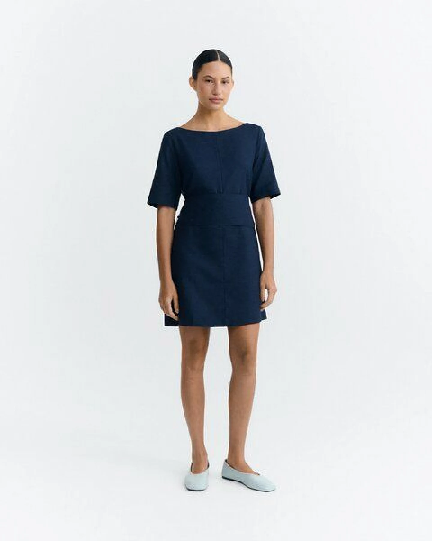 thinking mu Kurzarm Midikleid Modell: Kieran – Ansicht 2
