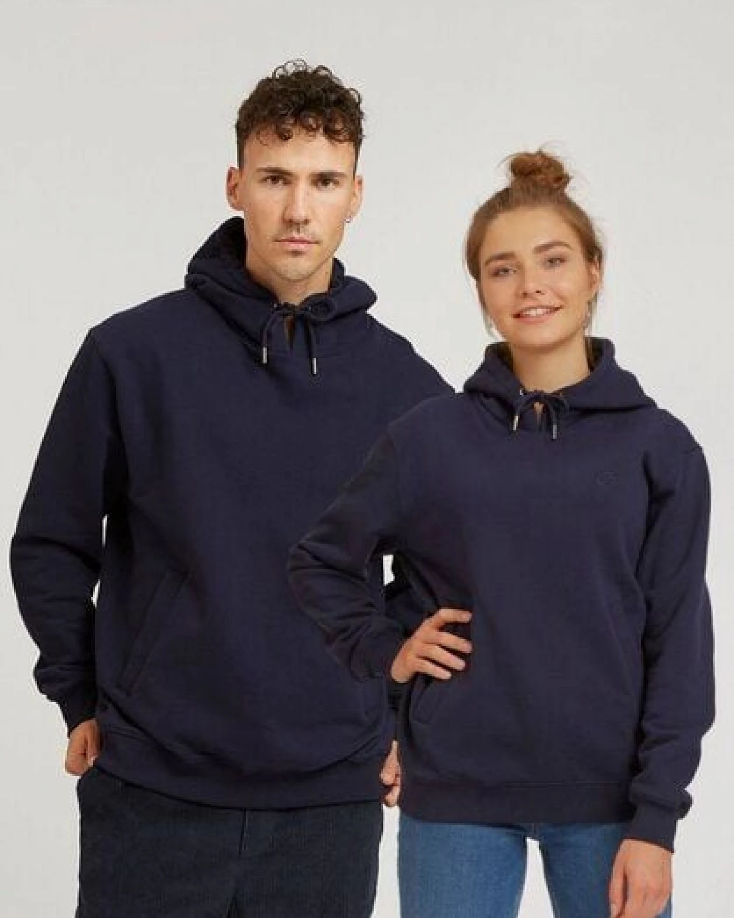 ThokkThokk TT1044 Hoodie Five Letters unisex dark navi (GOTS, vegan) – Ansicht 4