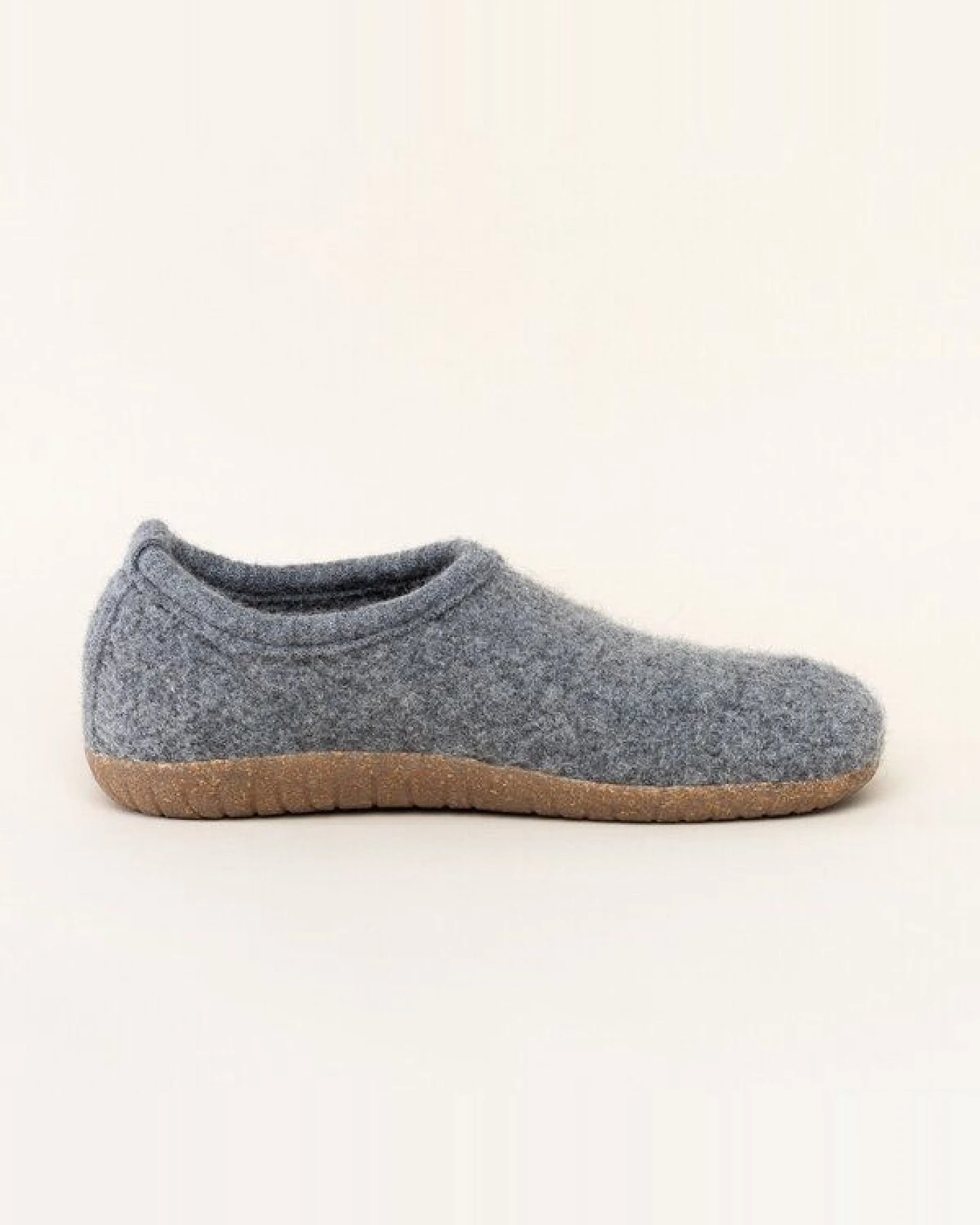 Gottstein Filz-Hausschuh Alpine Midcut - Damen & Herren Pantoffel aus 100% Schurwolle mit Komfort-Einlagesohle – Ansicht 3