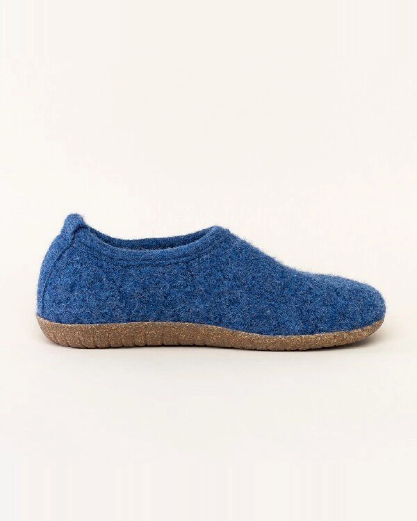 Gottstein Filz-Hausschuh Alpine Midcut - Damen & Herren Pantoffel aus 100% Schurwolle mit Komfort-Einlagesohle – Ansicht 3
