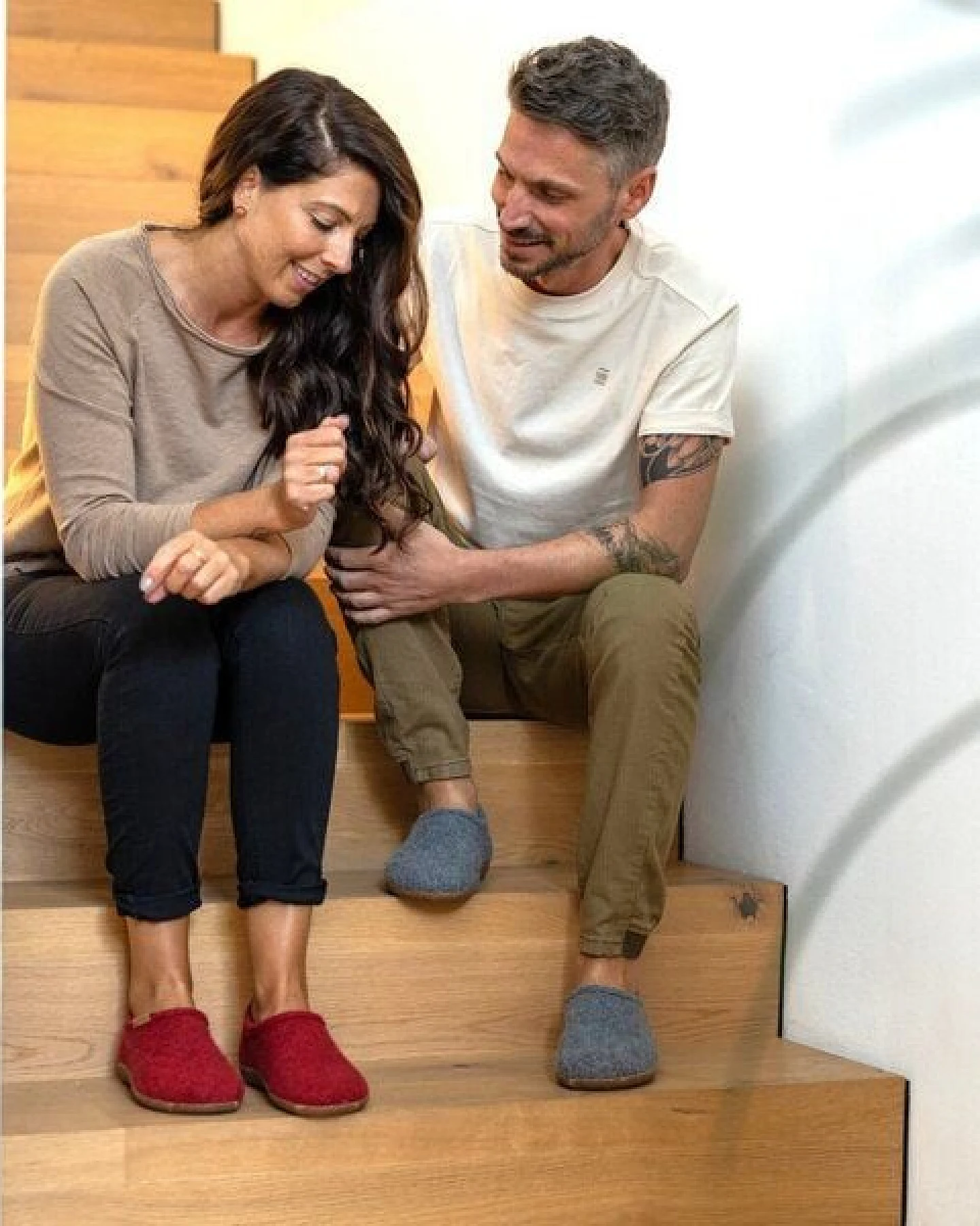 Gottstein Filz-Hausschuh Alpine Midcut - Damen & Herren Pantoffel aus 100% Schurwolle mit Komfort-Einlagesohle – Ansicht 2